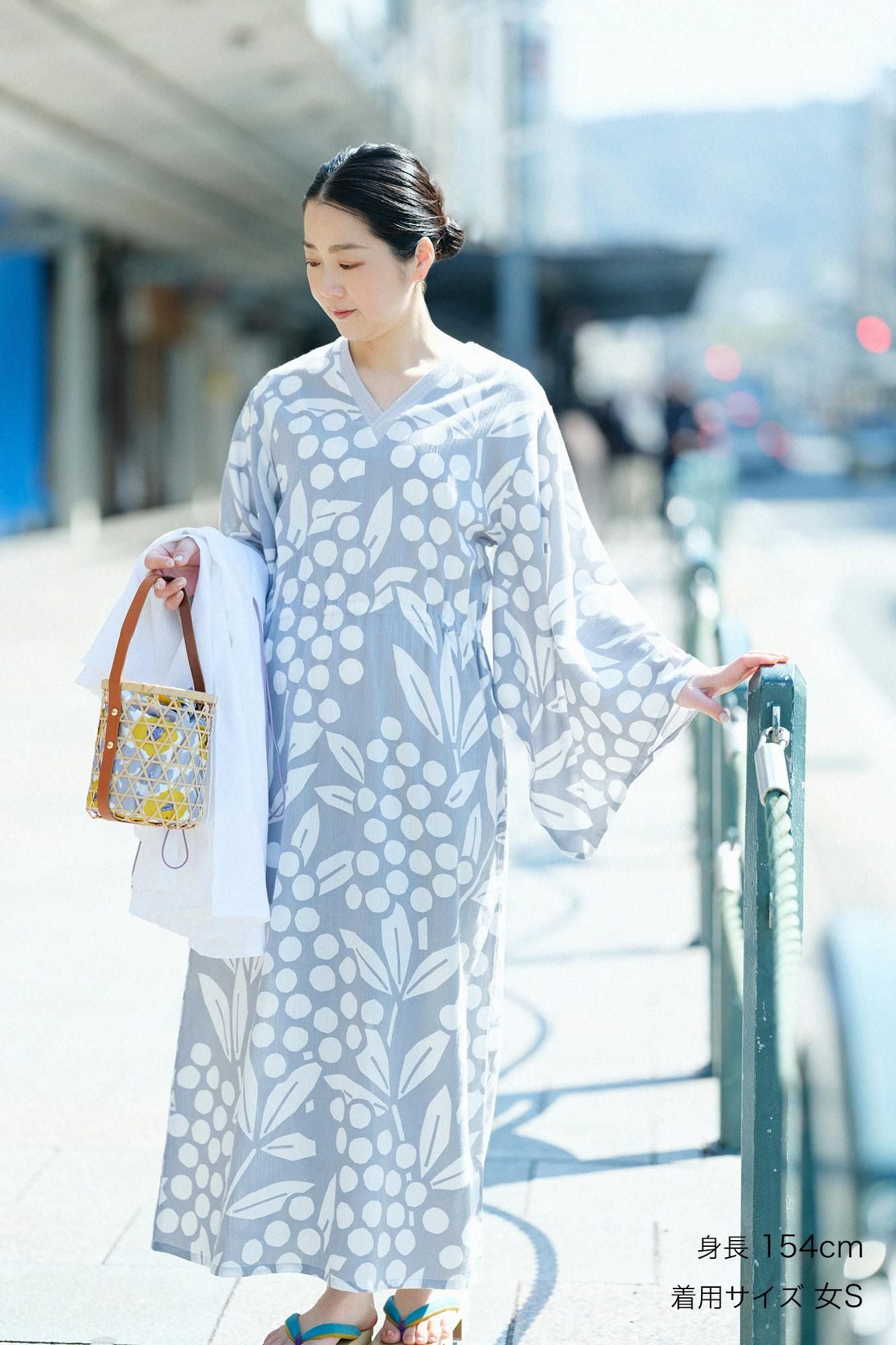Chizimi Cotton 20/20 Double V-neck Summer Kimono Dress / Nandina Bamboo