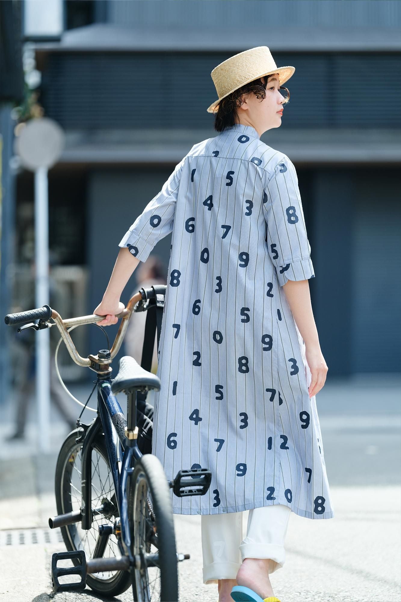 Satin Striped BIKE One-piece Dress / SO-SU-U Greyish Blue