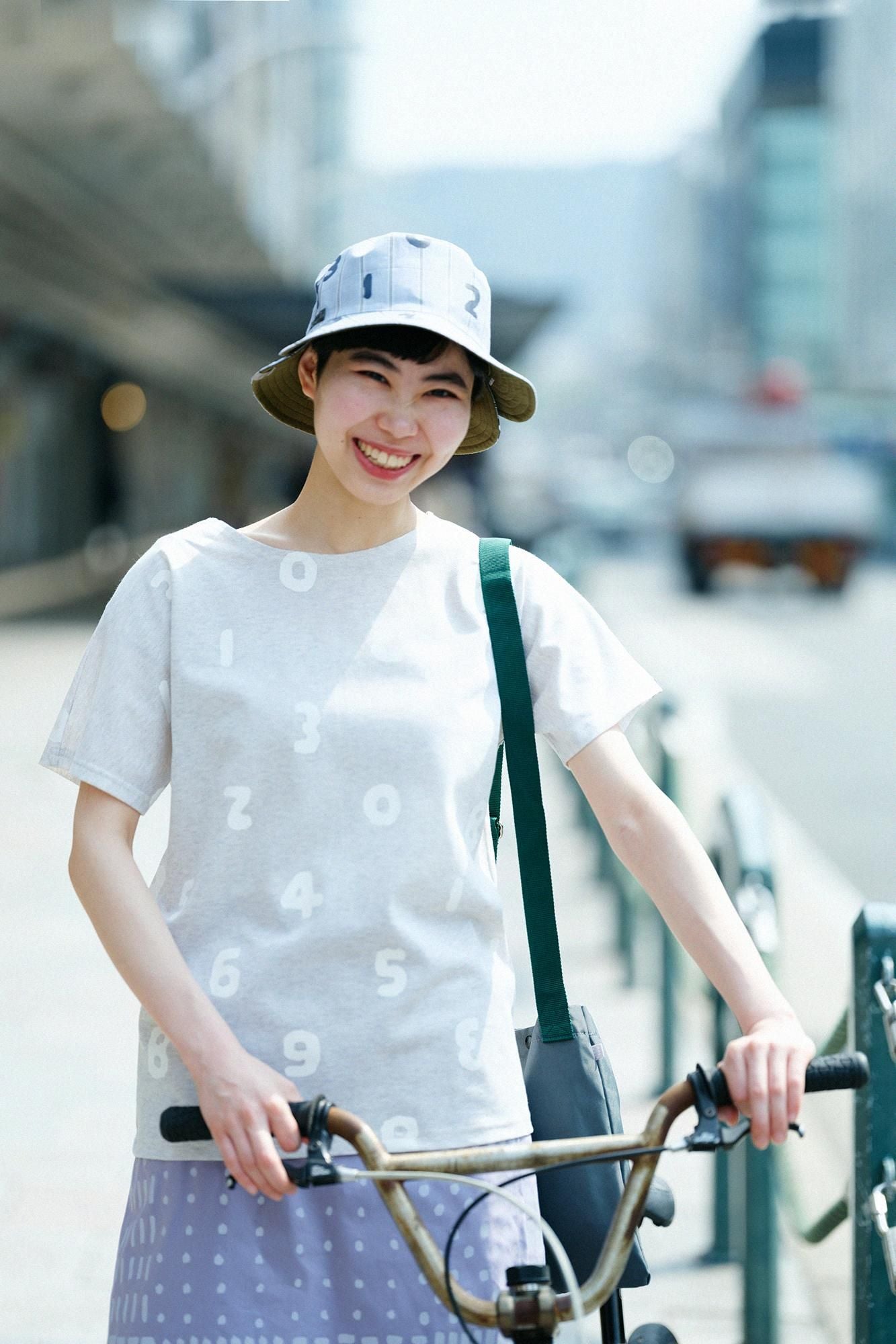 KanoGorgeousNiTsuTo Die-cut T-shirt/SO-SU-USet(Shouka) Ivory