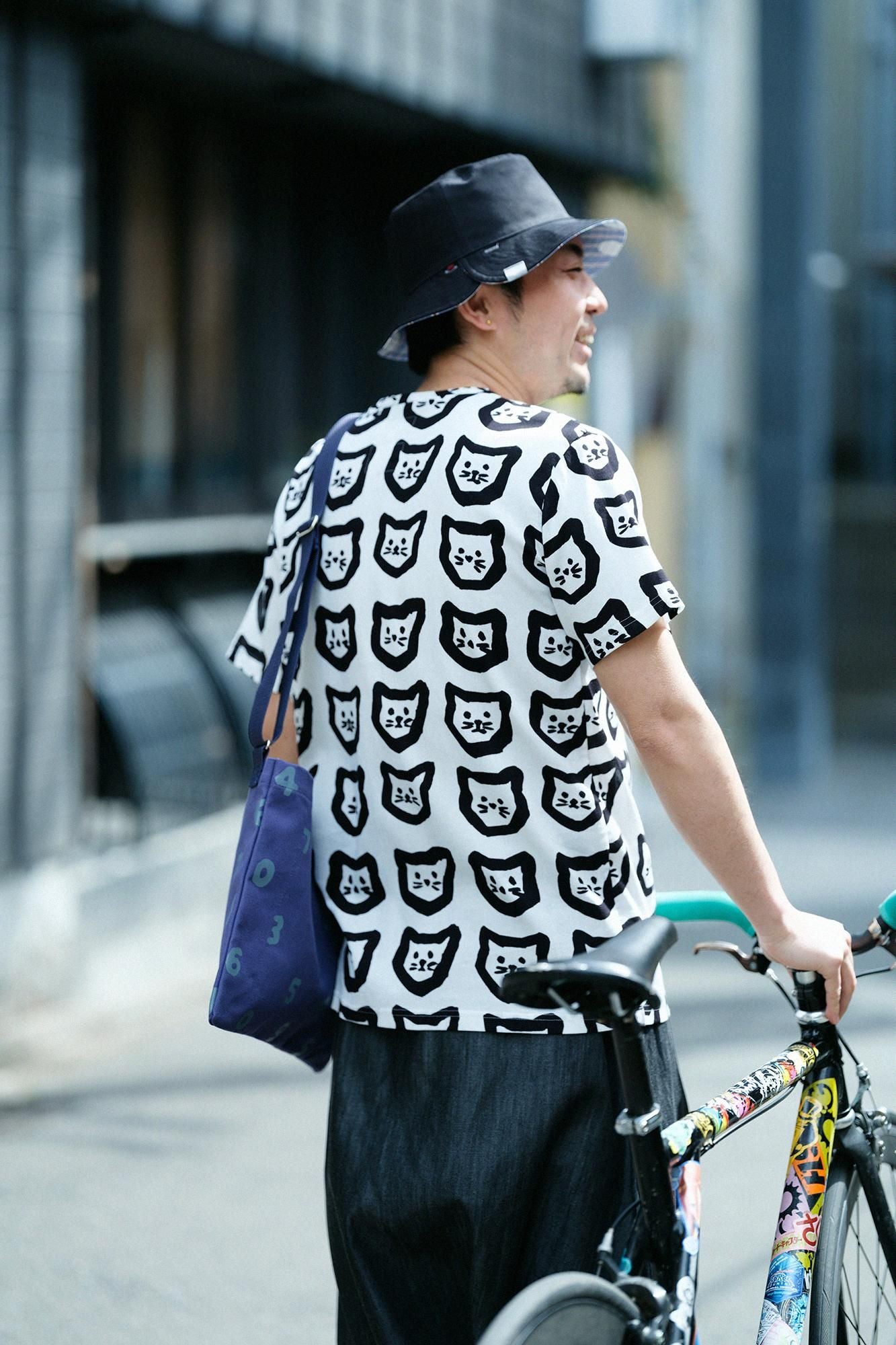 타카시마치지미 40/40 반팔T셔츠/코네코마바라