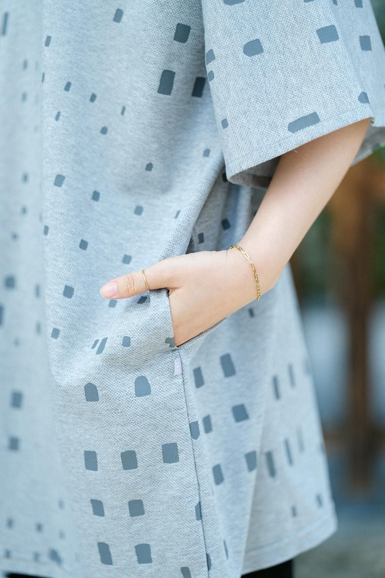 鹿之子編針織 平袖船領長版上衣/窗 灰白色