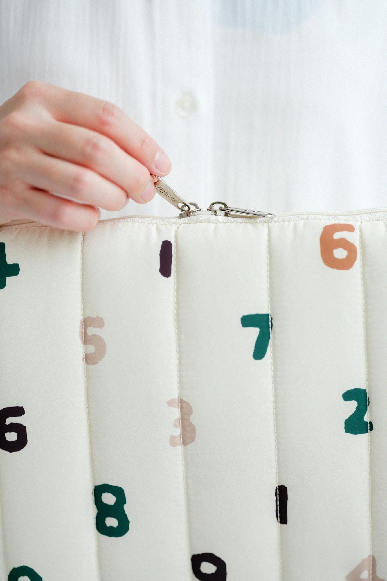 Sou ・ Sou × Eslite Bookstore PC Pouche / So-Su-U Beige