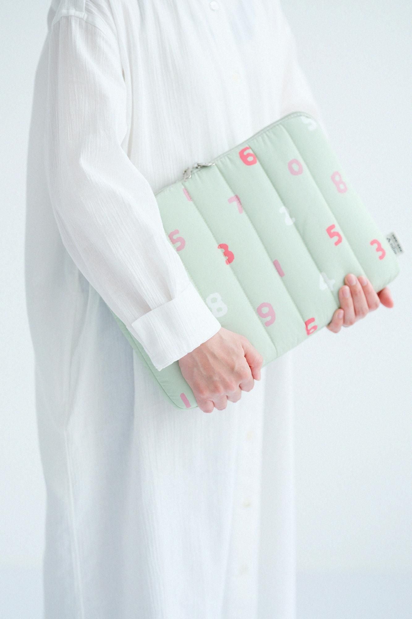 Sou ・ Sou × Eslite Bookstore PC Pouche / So-Su-U Green