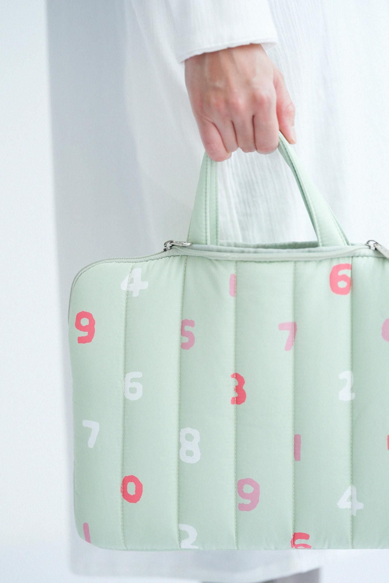 Sou ・ Sou × Eslite Bookstore PC Pouche / So-Su-U Green