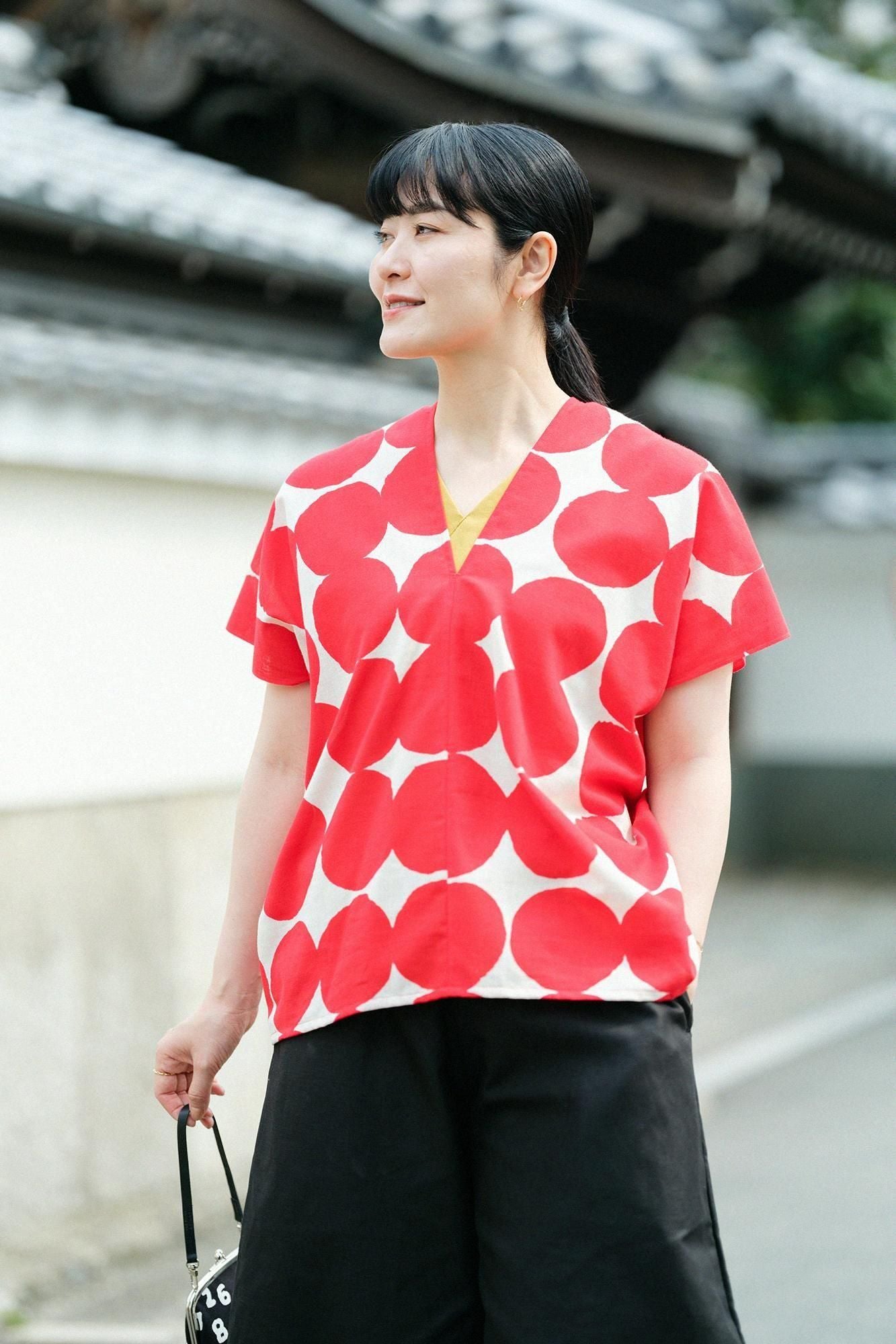 ISE棉文文字,窗扇,两块,窗扇,乳白色X深猩红色