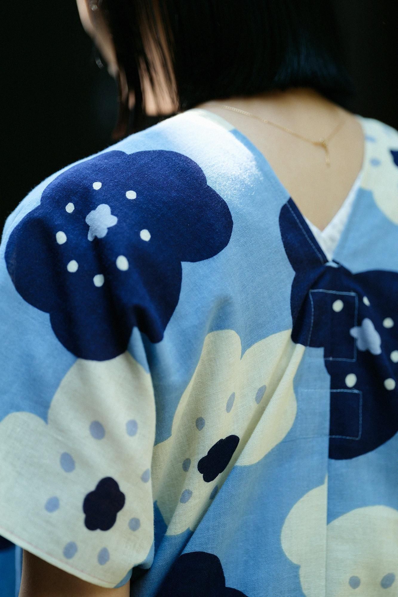 Isemomen Bun Rectangular Dress Split Joint / Smile Light Indigo