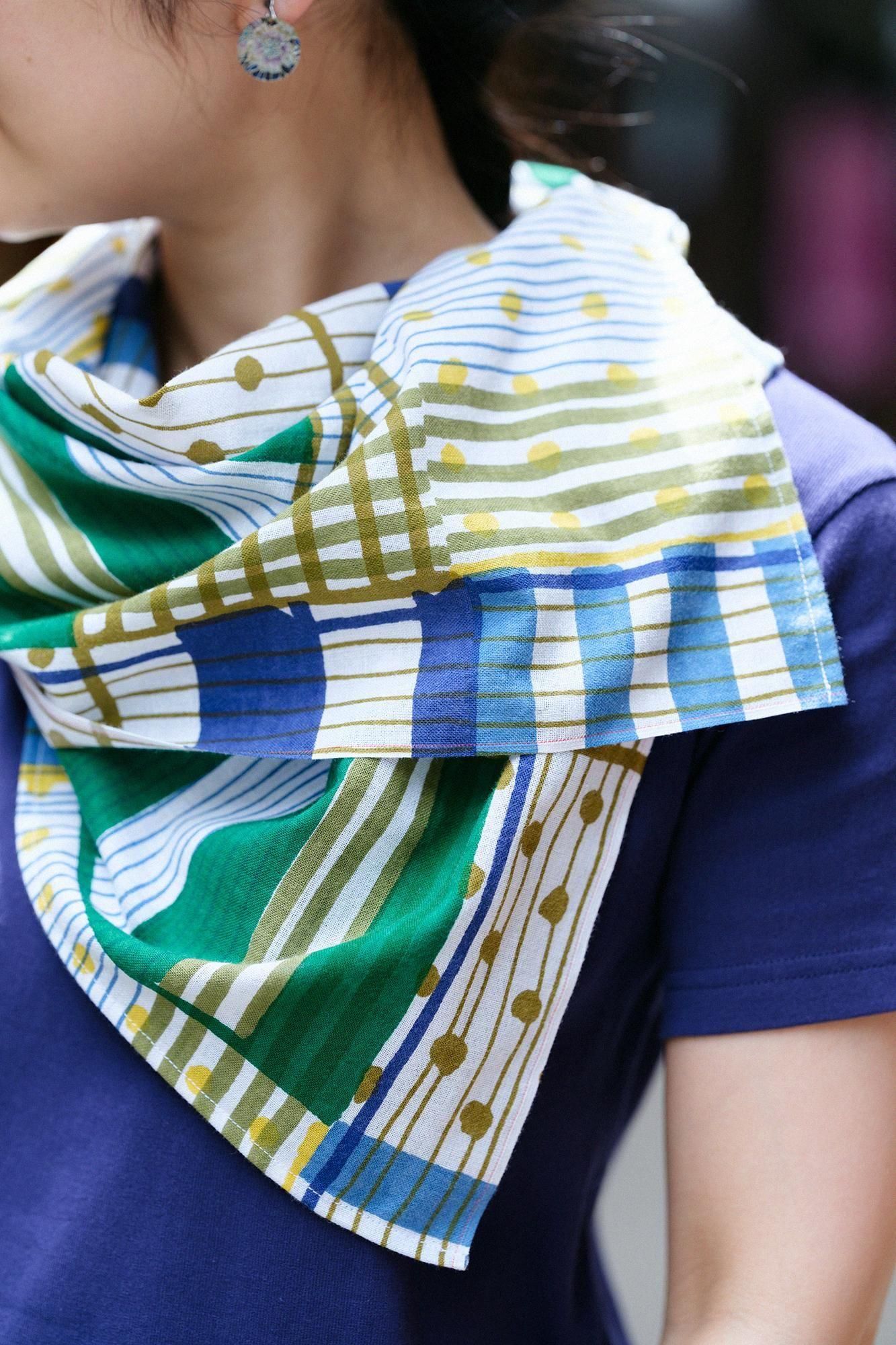 Isemomen Cotton Short Scarf / Layering
