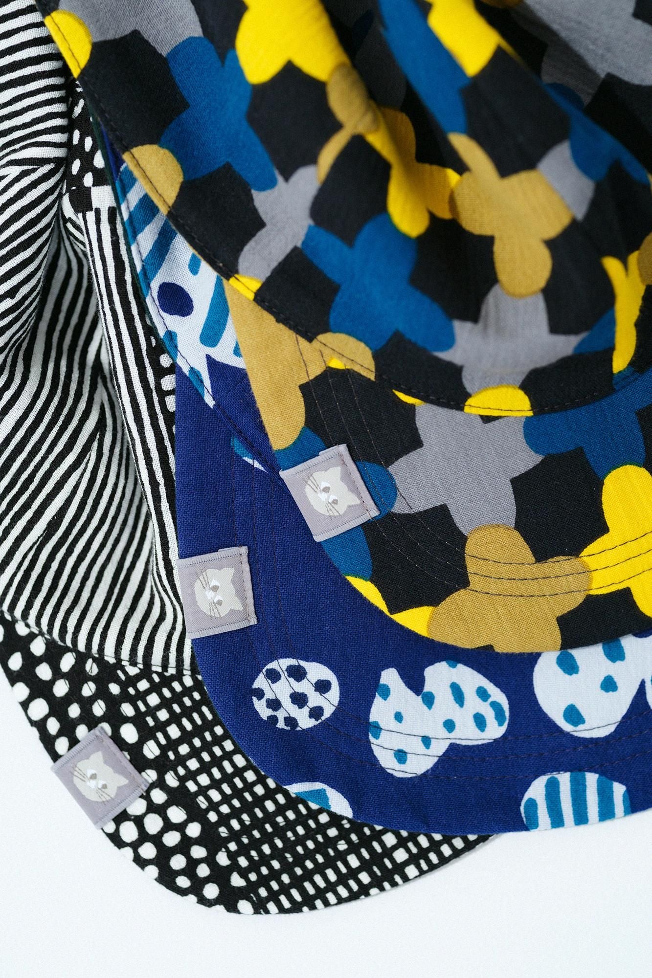 高島縮棉 20/20雙面用鴨舌帽/點線墨黑色