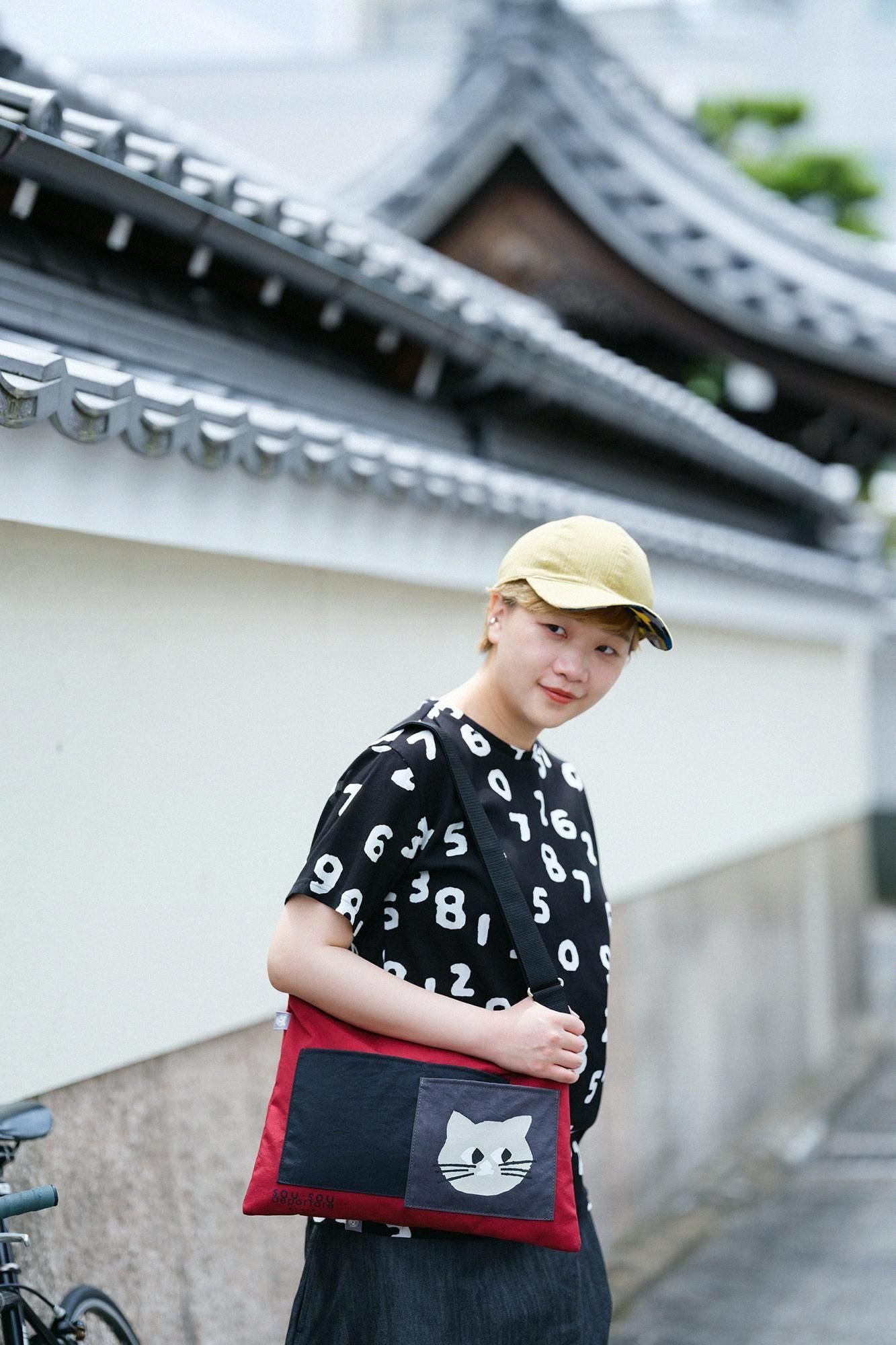 ナイロン サコッシュ/レッド