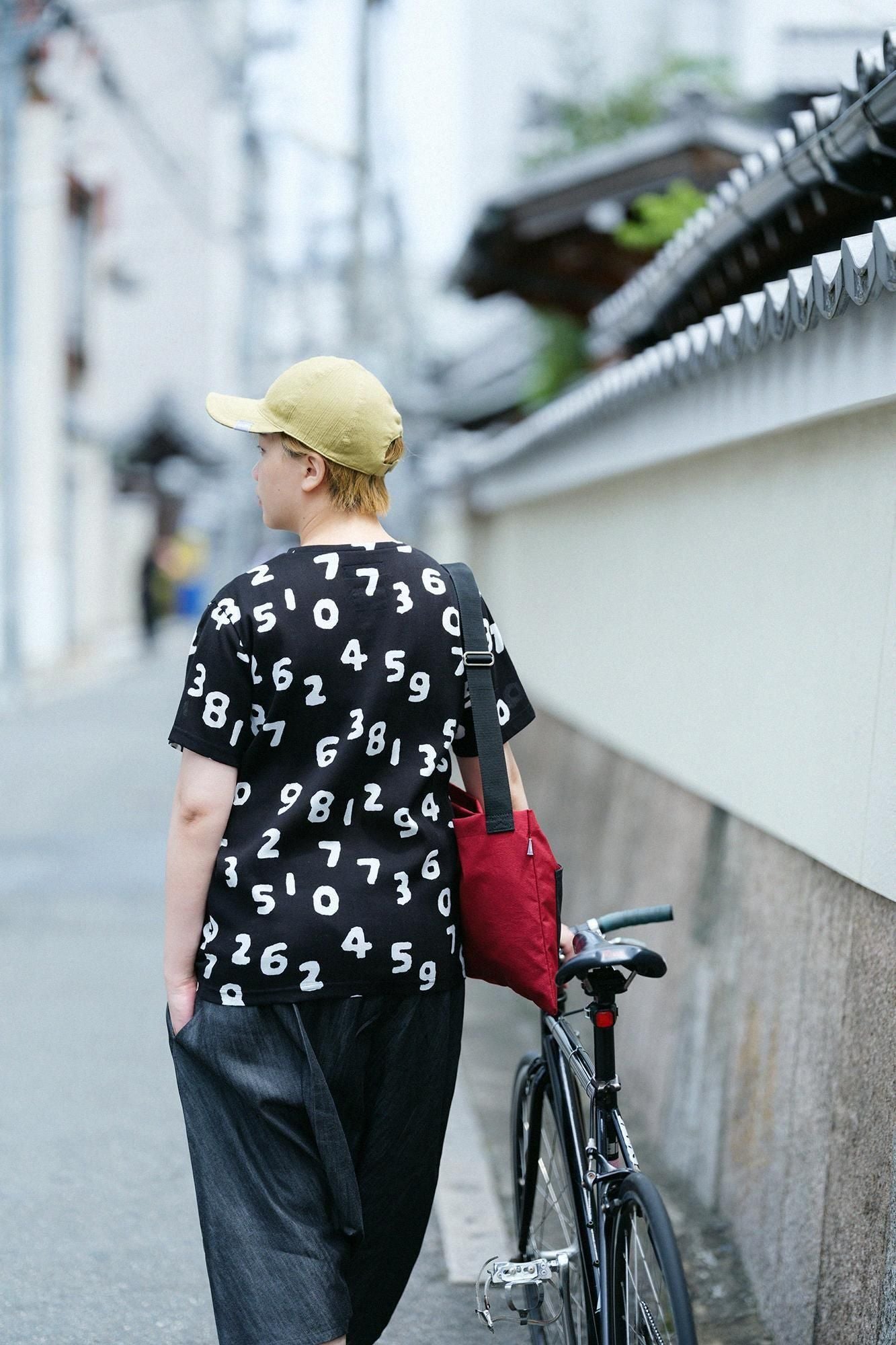 Chizimi Cotton 40/40 Short Sleeve T-shirt / SO-SU-U Kon Black