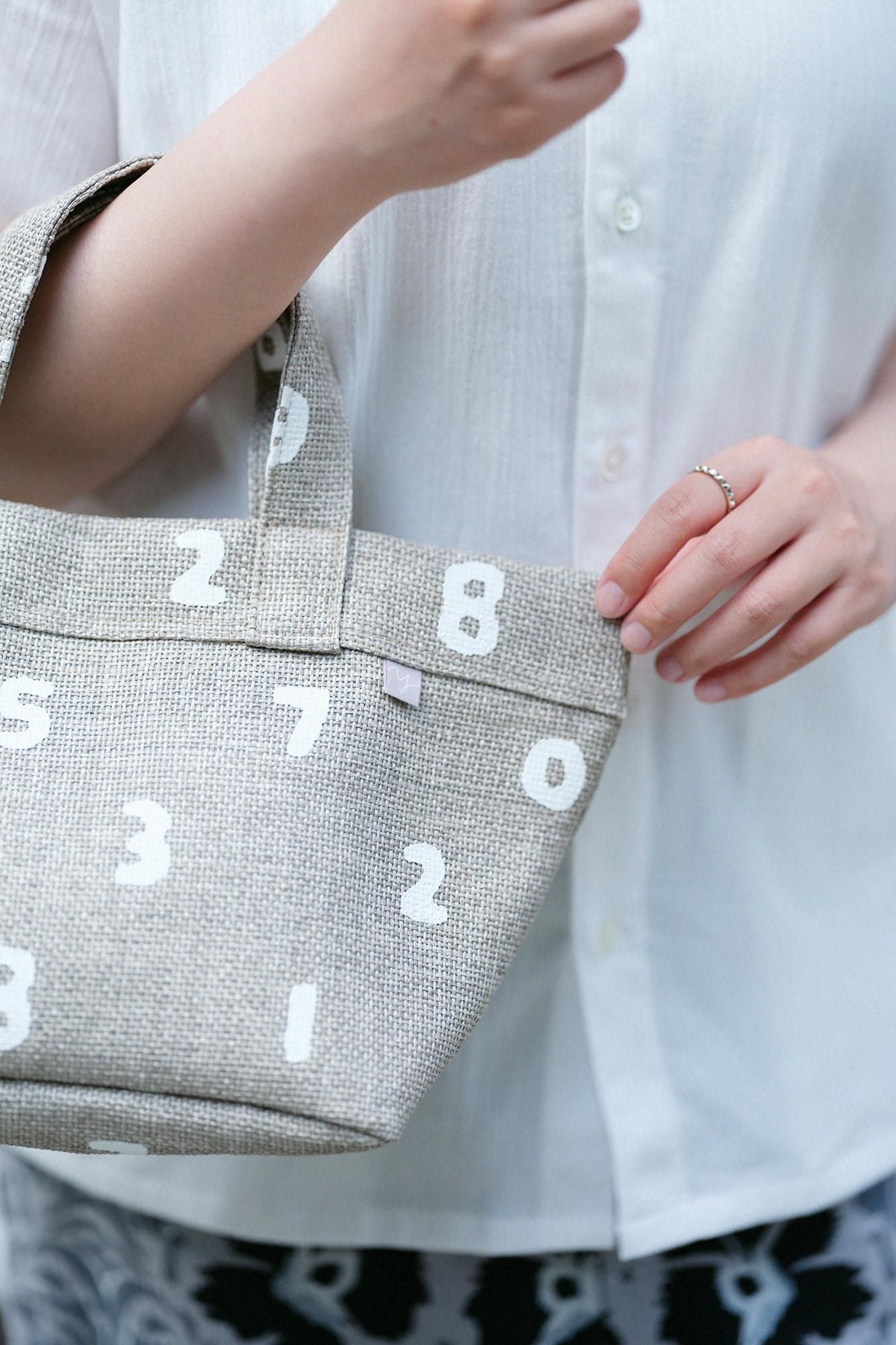 巴拿马Y.手提袋A5/so-su-u greige