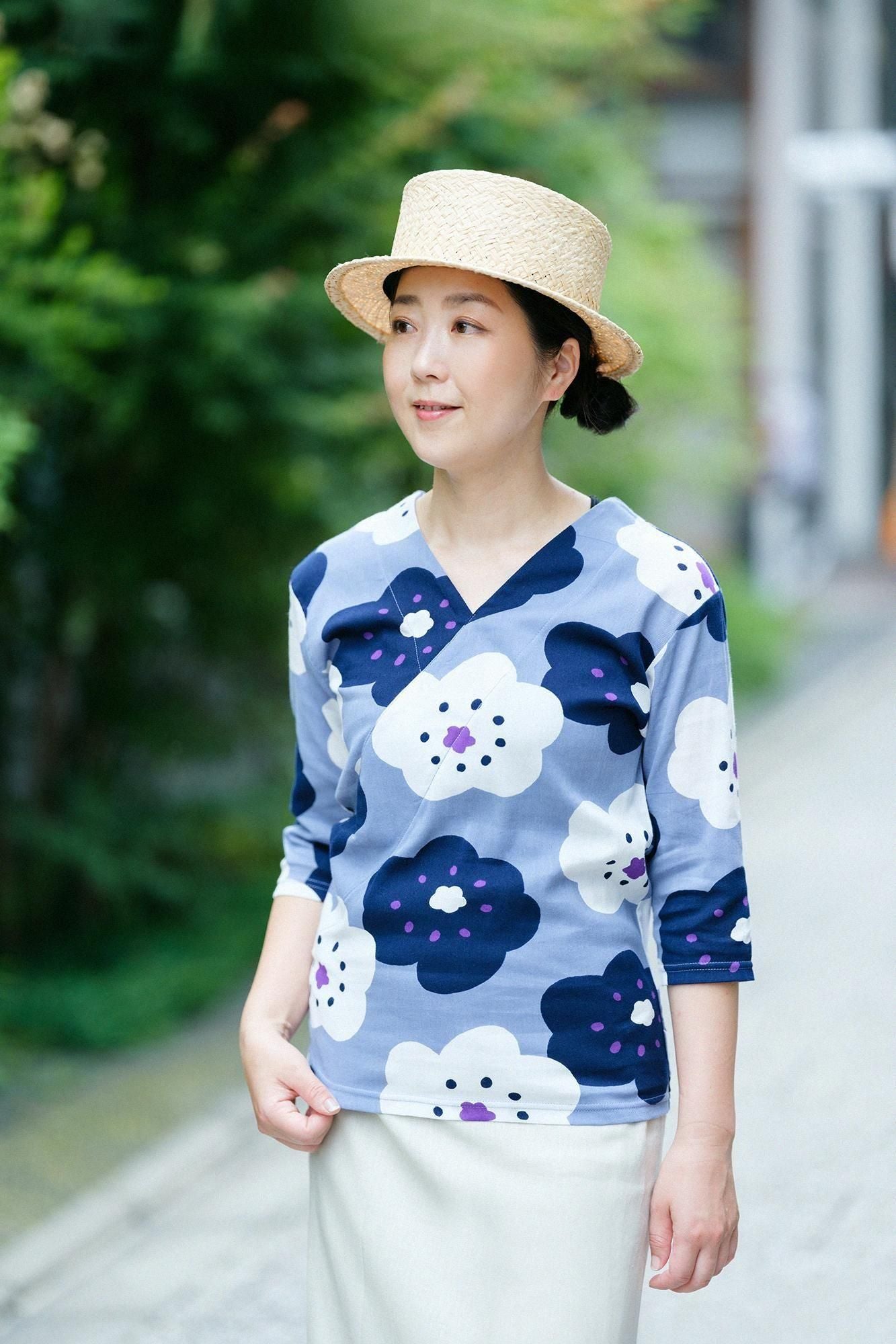 Chizimi Cotton 40/40 V-neck Shirt Elbow Length Sleeve / Smile