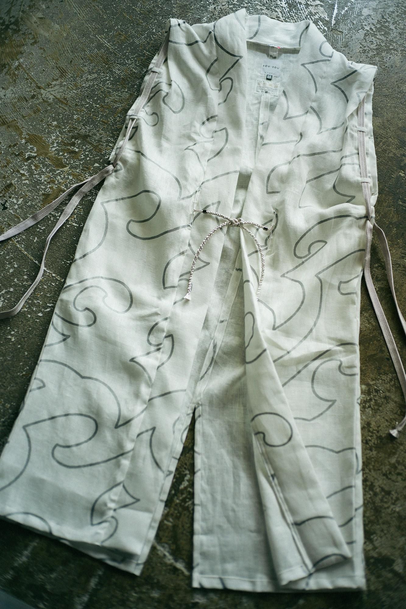 Jinbaori Shoulder Tuck Long / White Many Waves