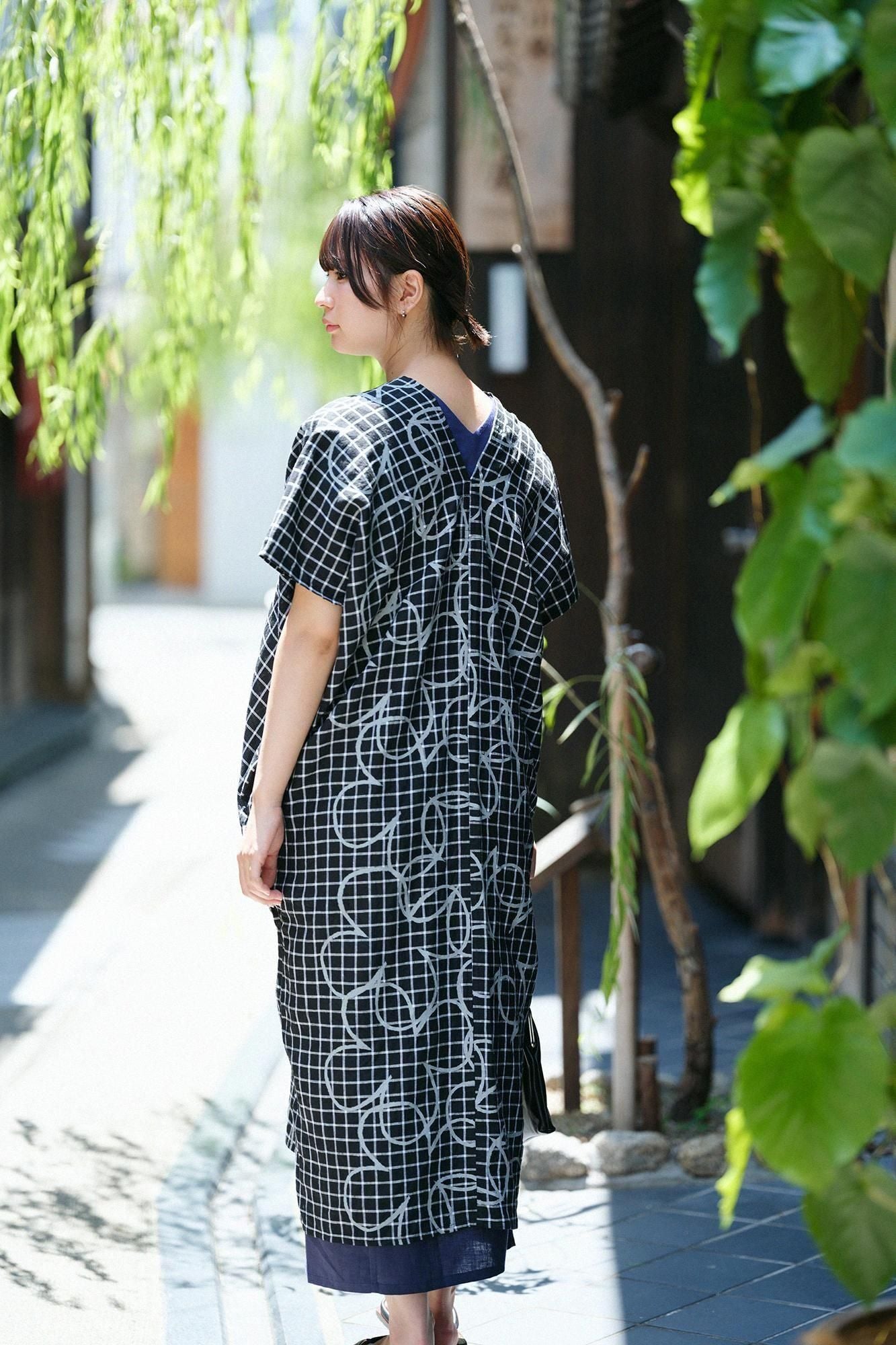 拼接麻 長方形洋裝)/四葉草和留白