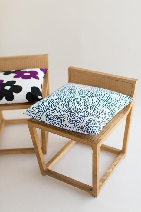 平織り21番手 クッション(座布団)カバー/菊づくし 鳥の子色【※お届けに約3週間】