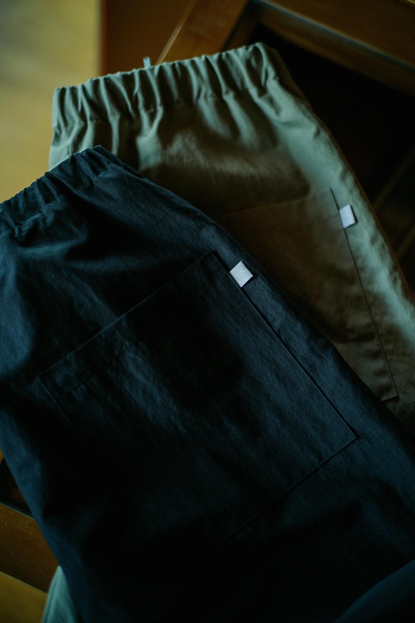 棉尼龍束口褲/黑色