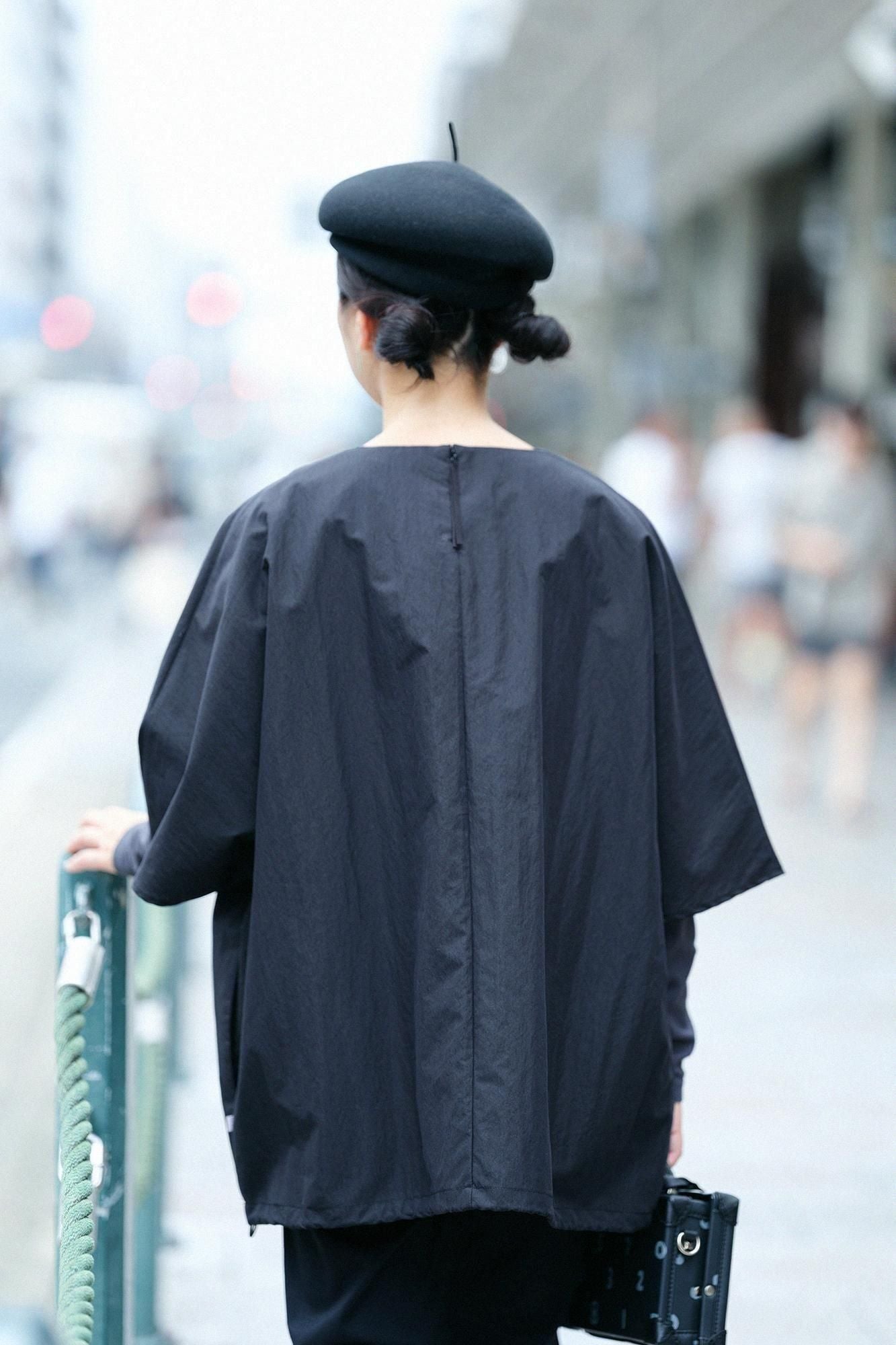 Baumwoll-Nylon-Dolman-Ärmel-Largo-Tunika/Schwarz