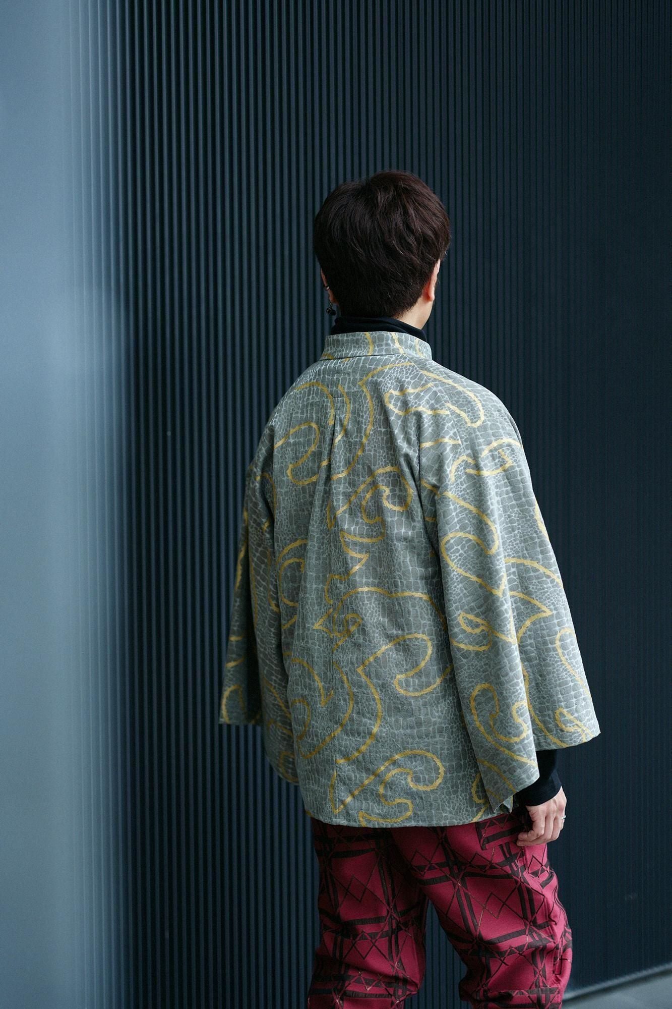 Snake-spotted Shinshu Kimono Sleeve Blouse / Many Waves