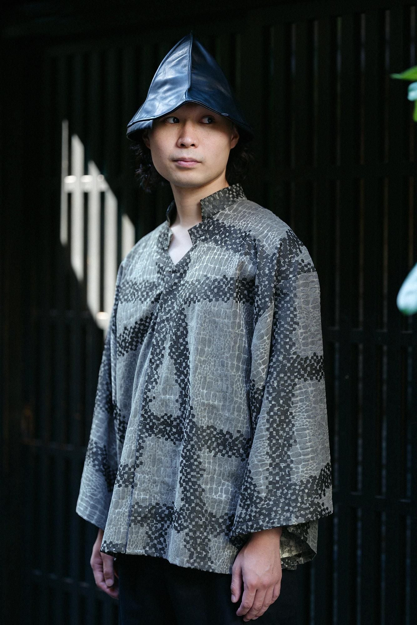 스네이크 스팟(쿠치나와 마다라) 노부히데 소이(우에) /간지가라매