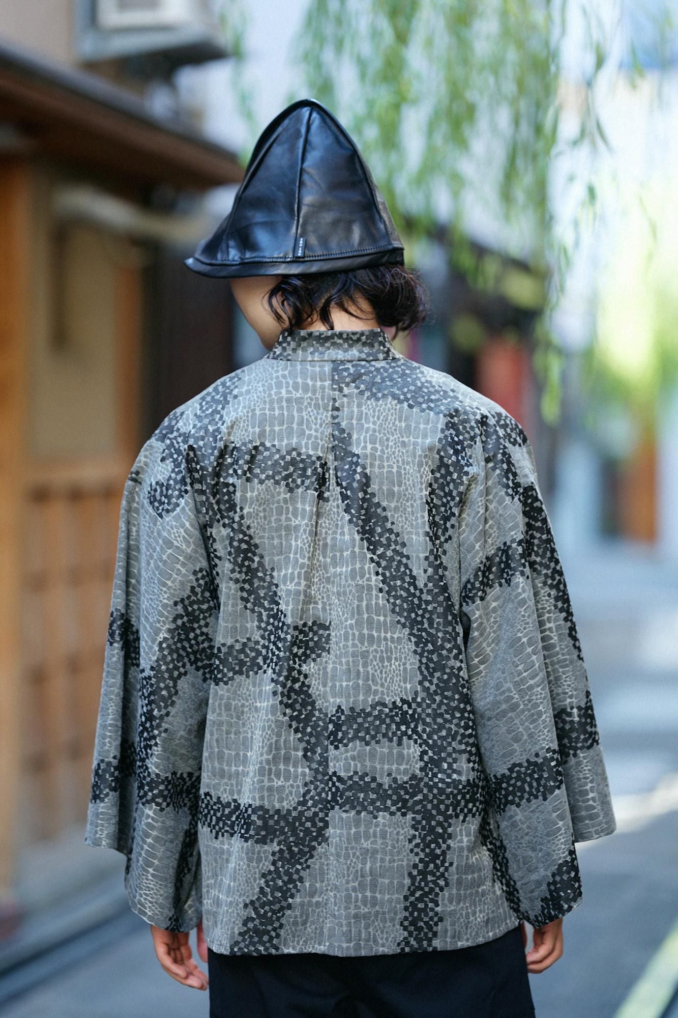 스네이크 스팟(쿠치나와 마다라) 노부히데 소이(우에) /간지가라매