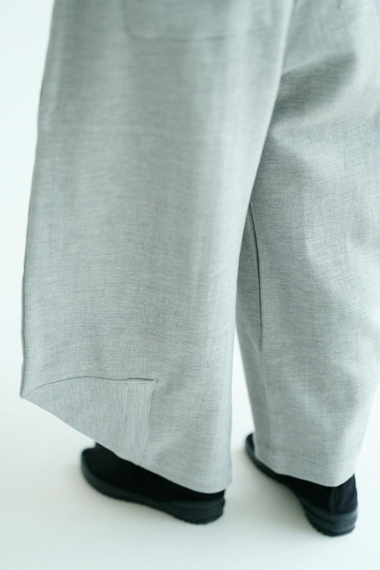 伸 斜紋織 闊腿褲 穩/銀灰色