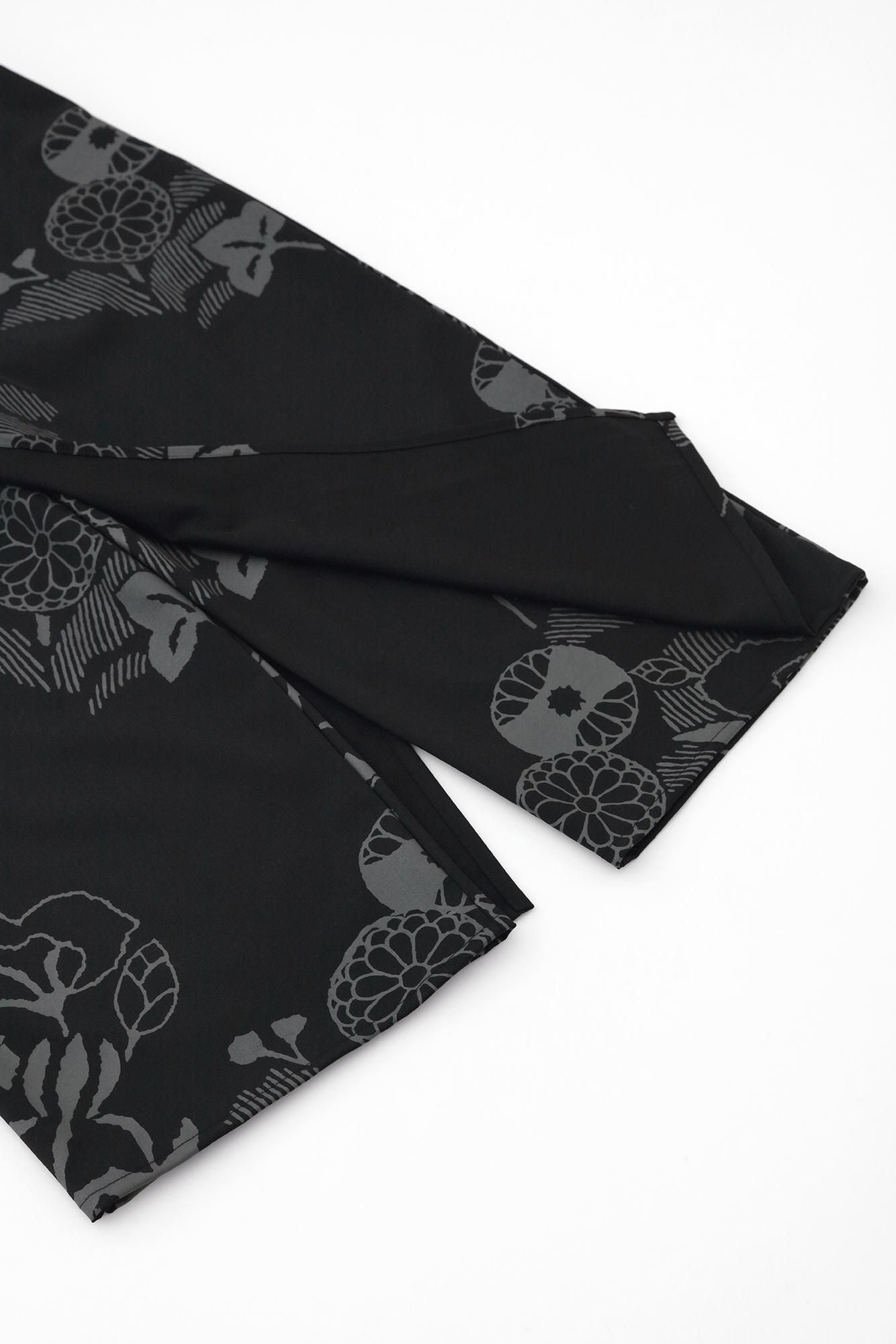 Merino Wool Twill Weave Wrap Hakama Pants / Yamafuuga Black