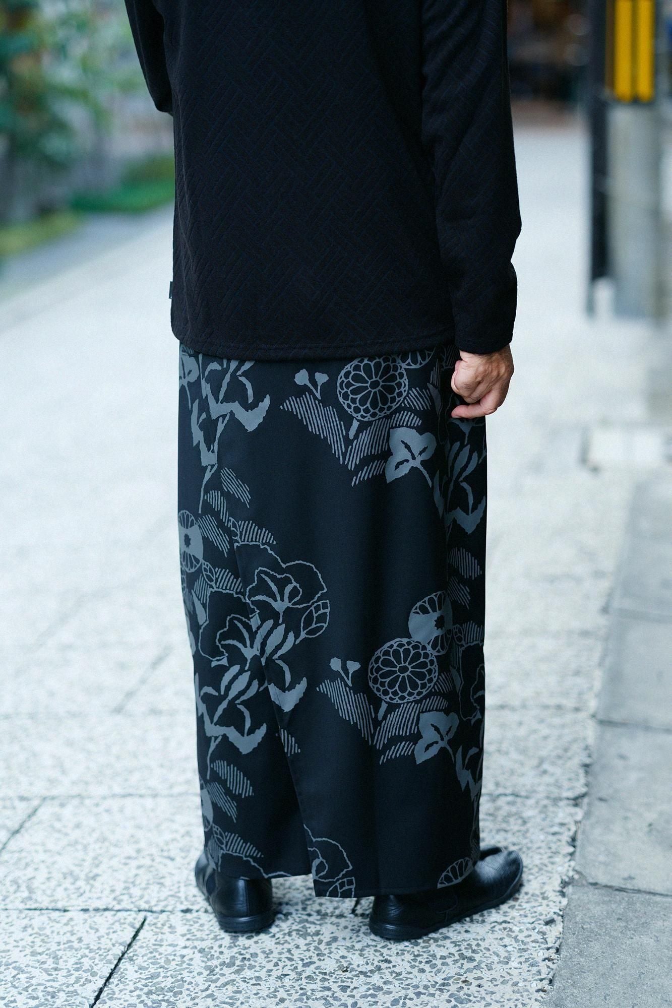 Merino Wool Twill Weave Wrap Hakama Pants / Yamafuuga Black