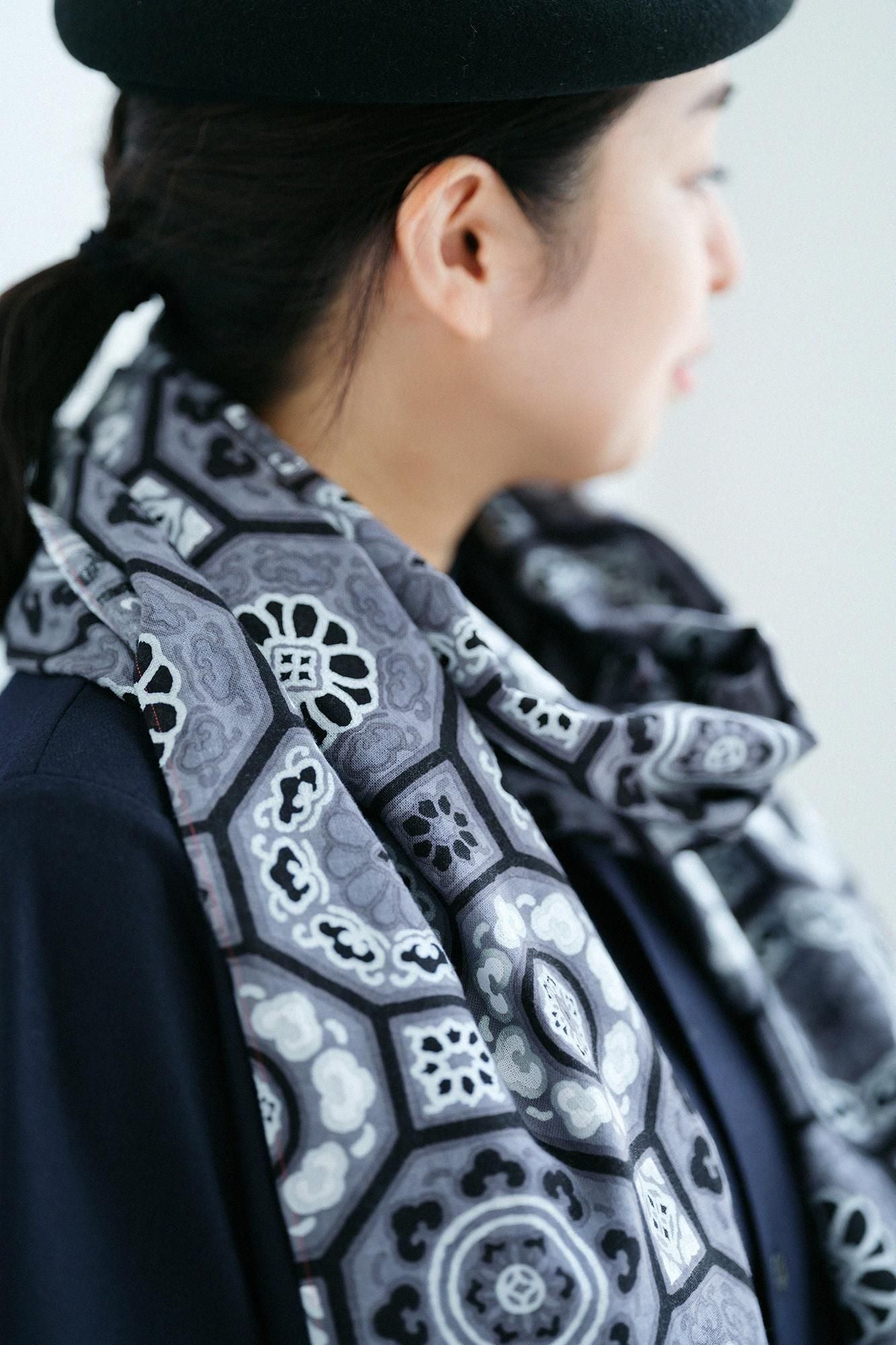 Isemomen Cotton Scarf / Gorgeous Charcoal Grey
