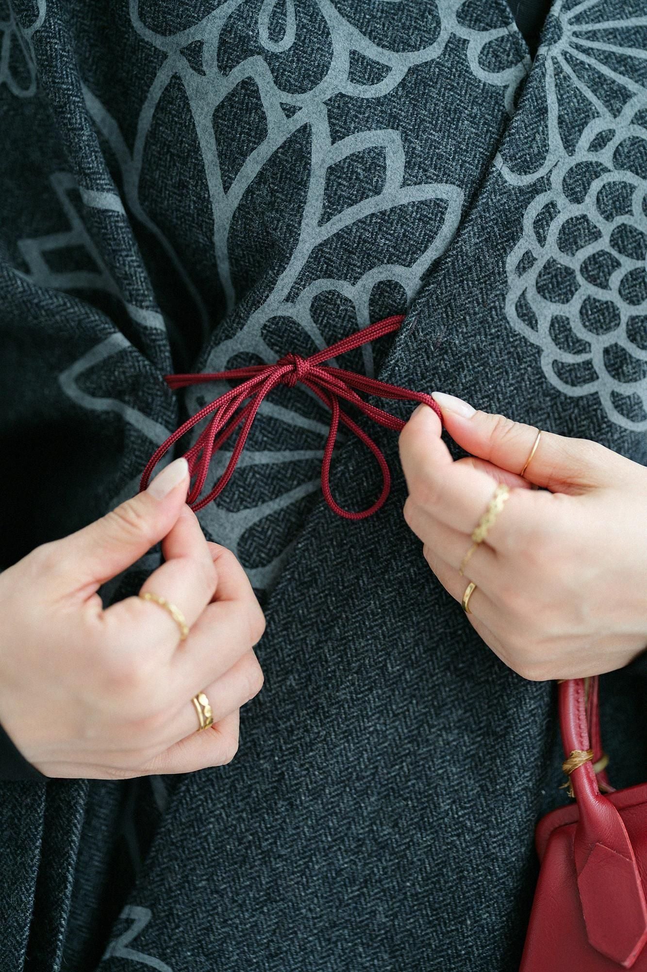 粗花呢千鳥格紋織 如月披風斗篷/金襴緞子和留白墨色