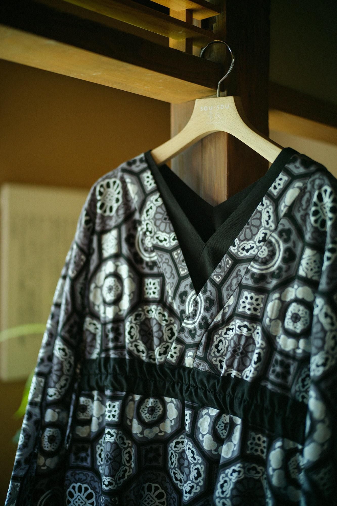 モスリン みたて衣/華麗(かれい) 濡羽色(ぬればいろ)