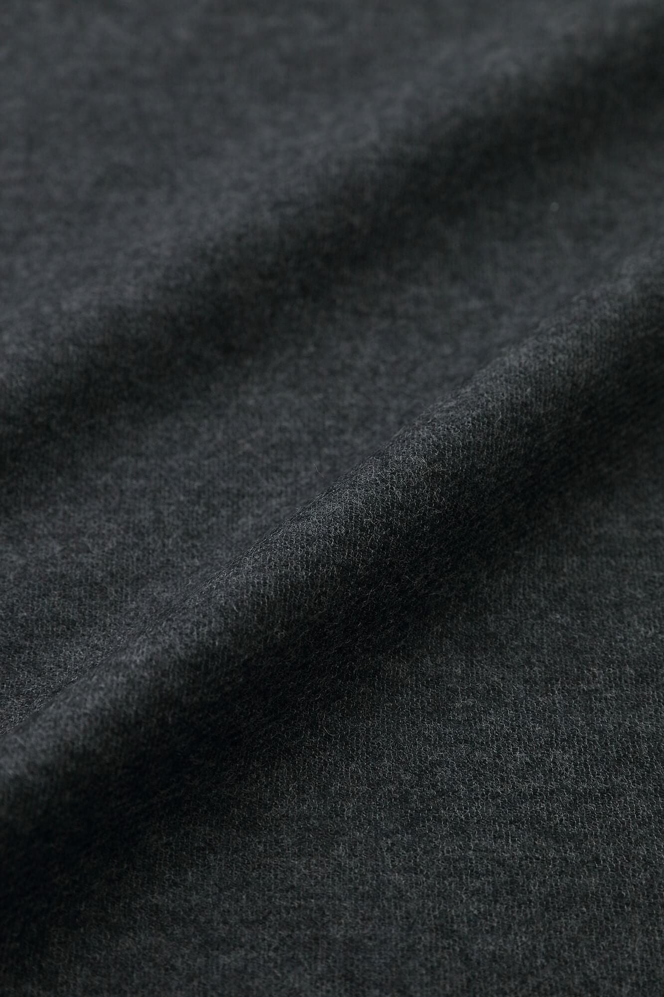 Balance Circular(R) 羊毛 Soui 上衣/脱炭色