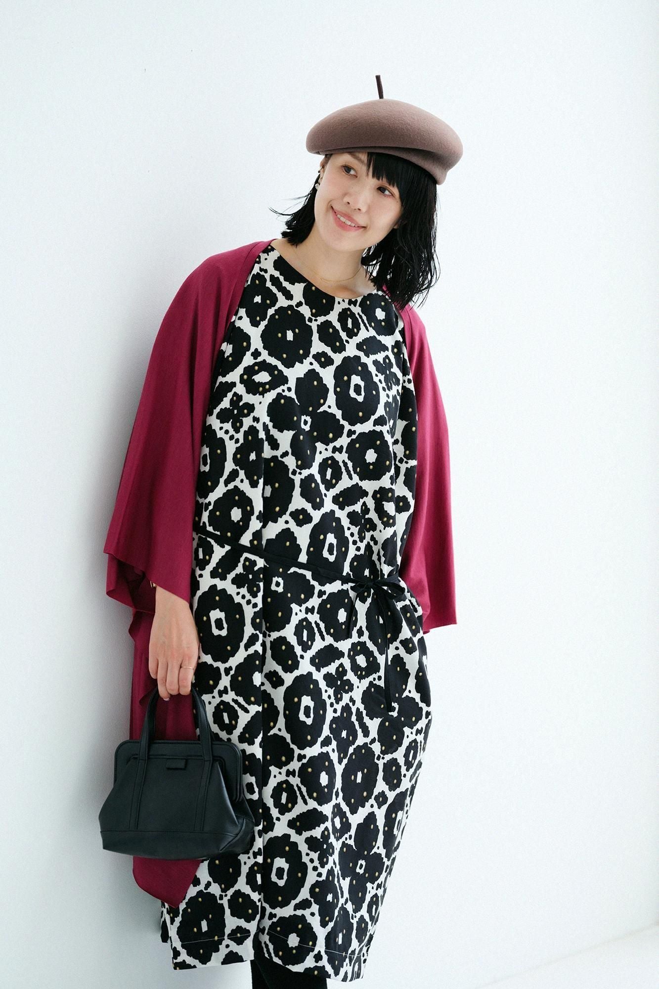 Washable Plain Stitch Wool Squirrel-like Cardigan / Deep Red