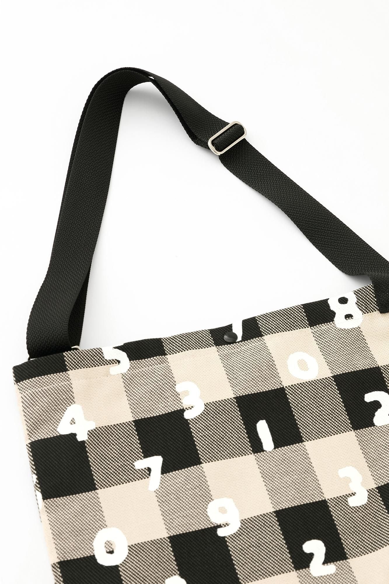 ヘビーツイルチェック サコッシュ/SO-SU-U アイボリー