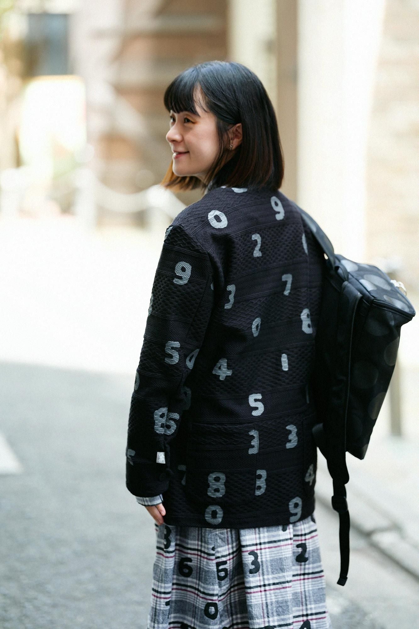 Jacquard Knit Collarless V-neck BIKE Jacket / SO-SU-U Black