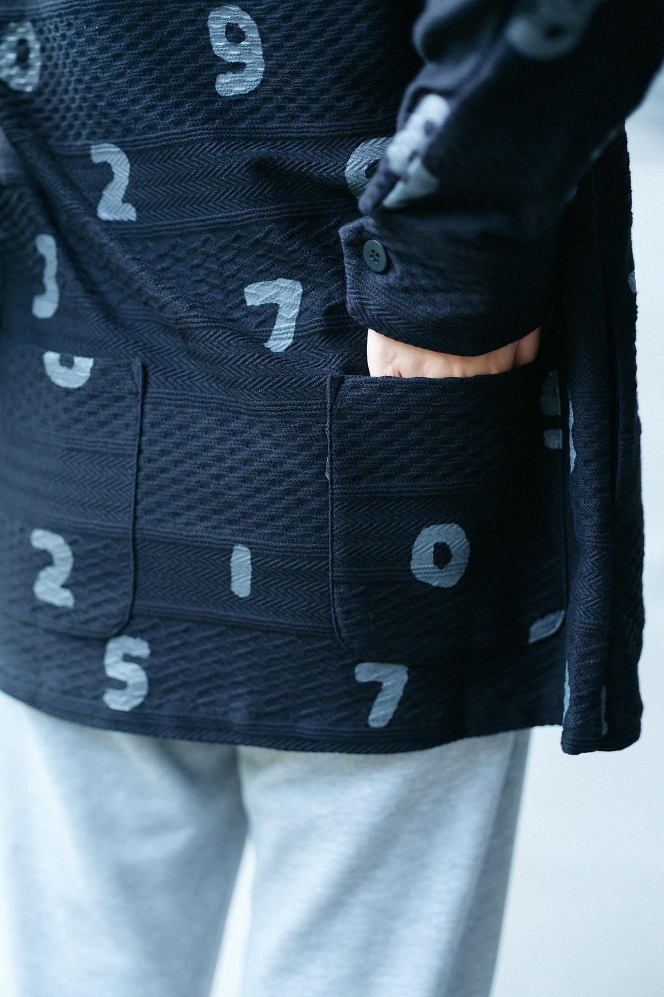 Jacquard Knit Collarless V-neck BIKE Jacket / SO-SU-U Black