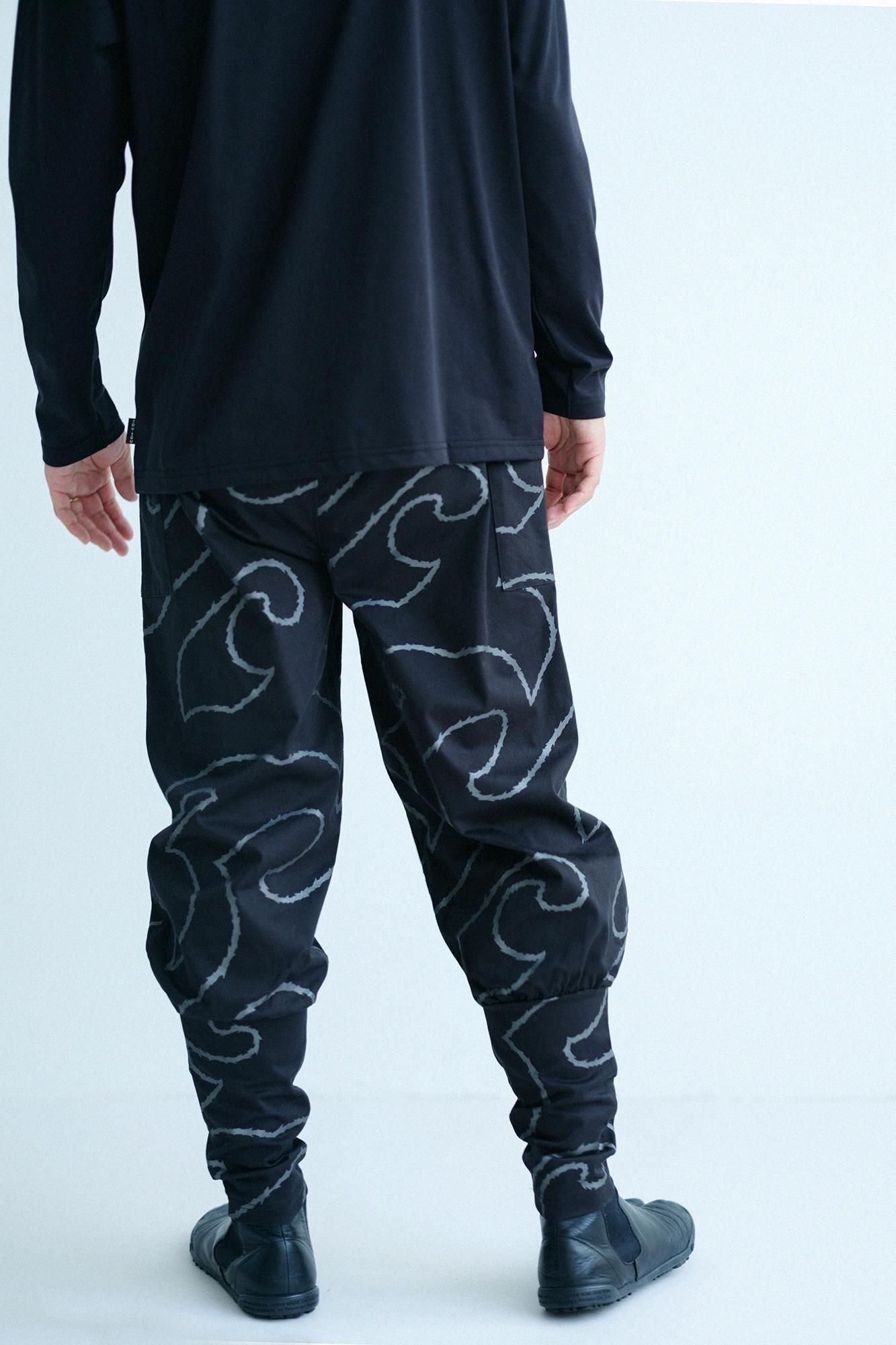 伸(しん) 綾織(あやおり) 裁付(たっつけ)えんゆう穿き/山万波(やままんぱ)濡羽色(ぬればいろ)