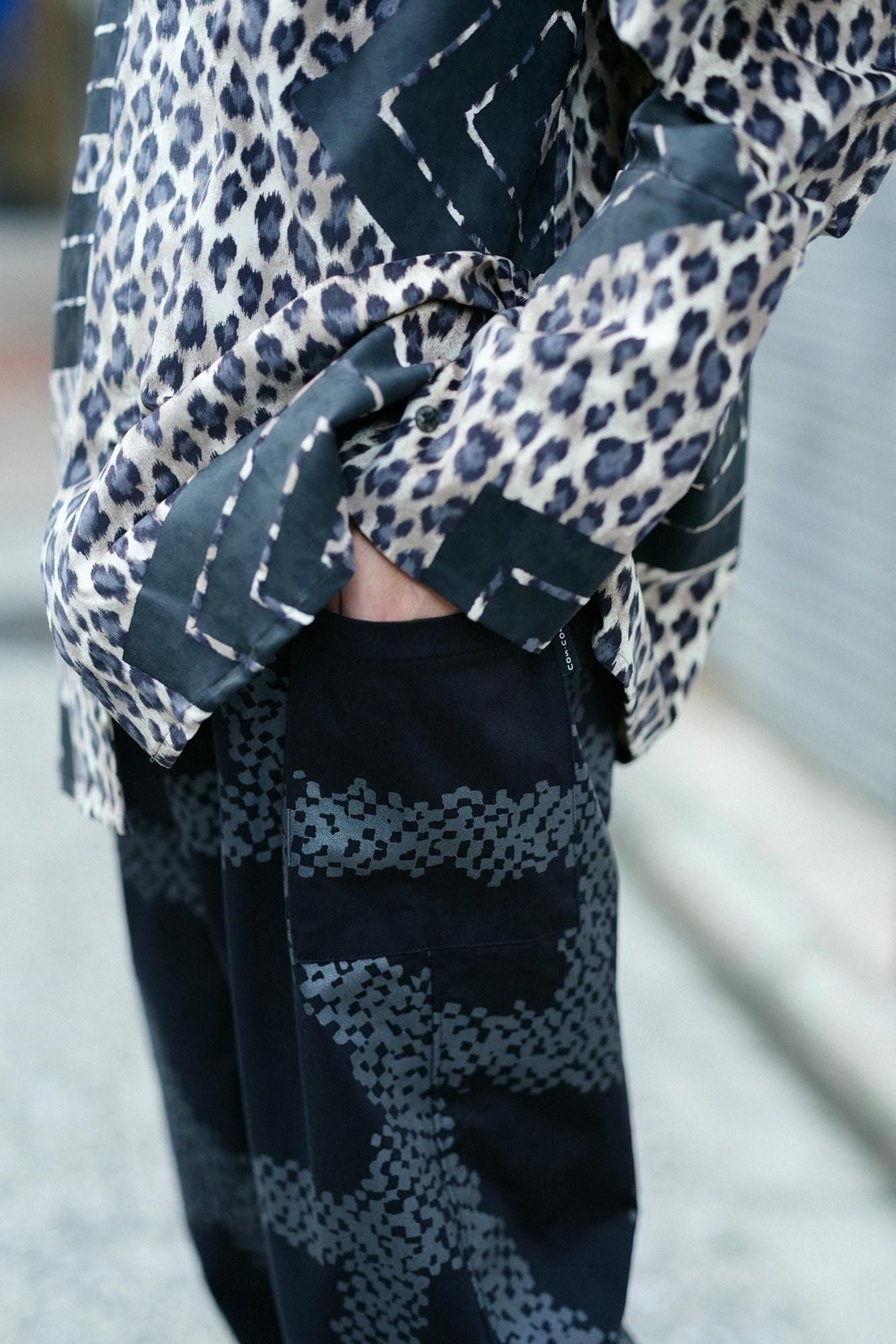 伸(しん) 綾織(あやおり) 裁付(たっつけ)えんゆう穿き/がんじがらめ 濡羽色(ぬればいろ)