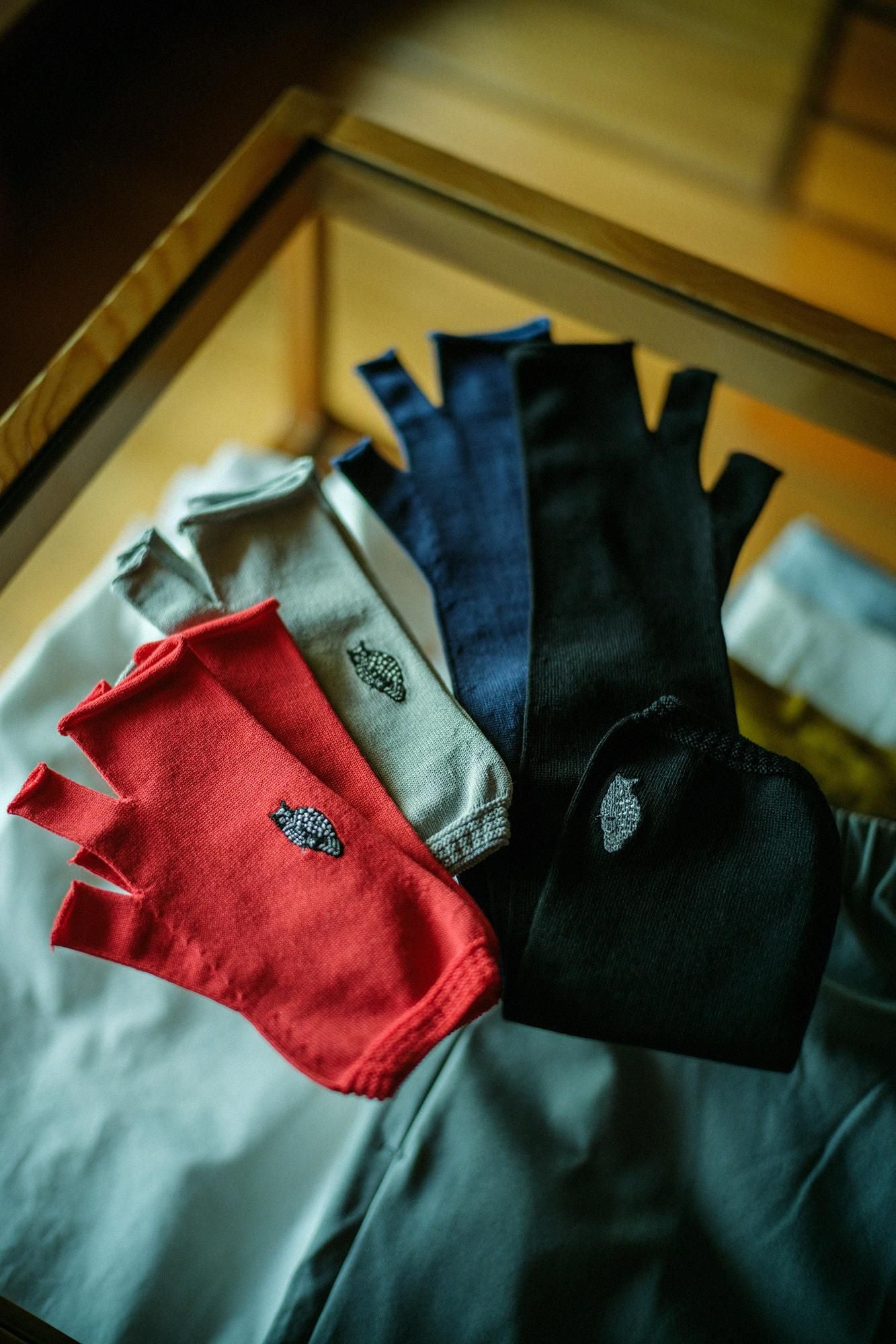 UV Cut Cool Dry Gloves / Red