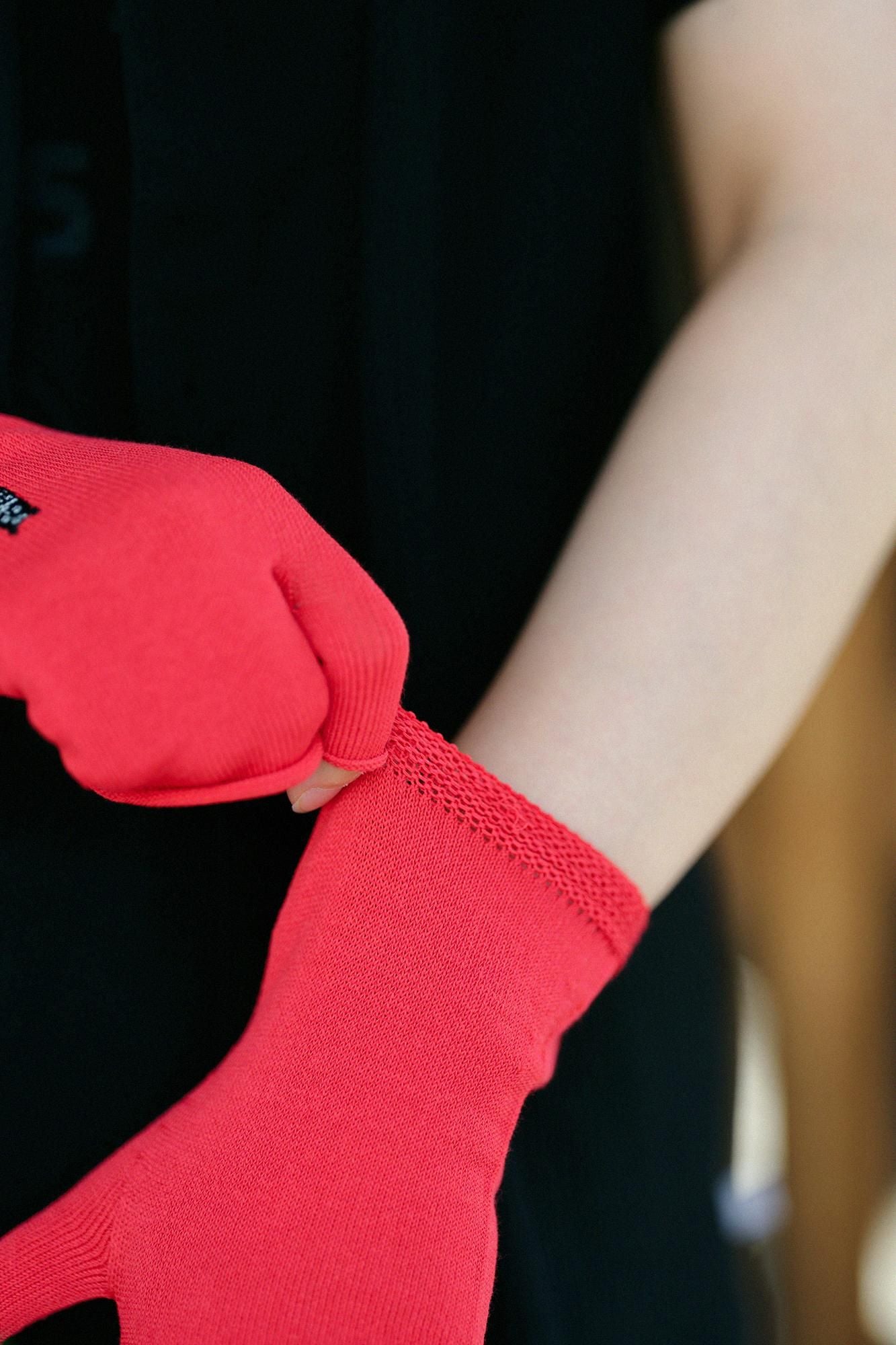 UV Cut Cool Dry Gloves / Red