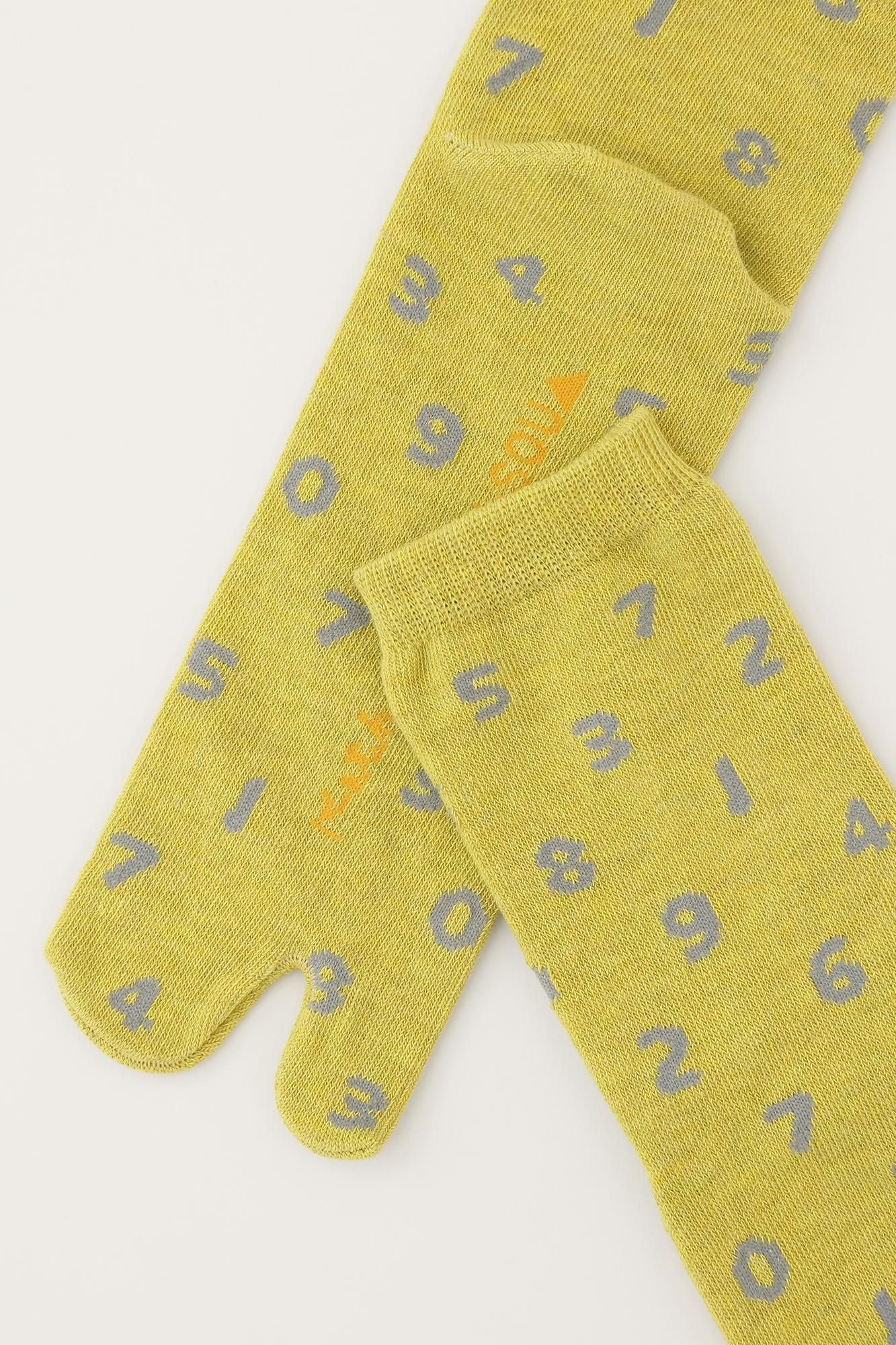 【net Limited 40%OFF】Eco Tabi Socks (Mid-calf)/SO-SU-U Greenish Yellow【Women】