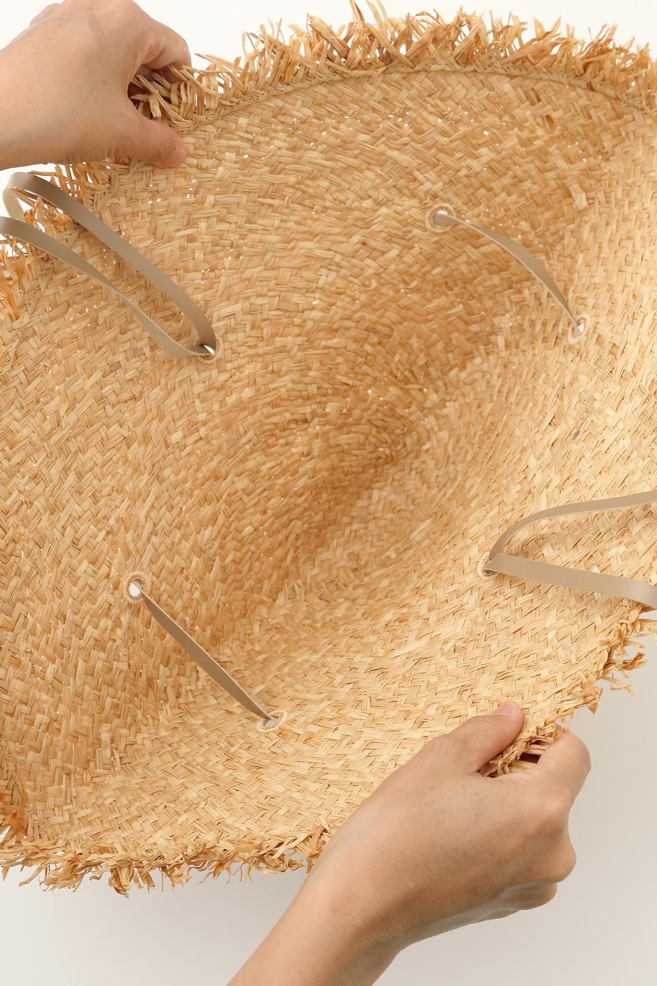 尾張折編笠(おわりおりあみがさ)/素色(しろいろ)