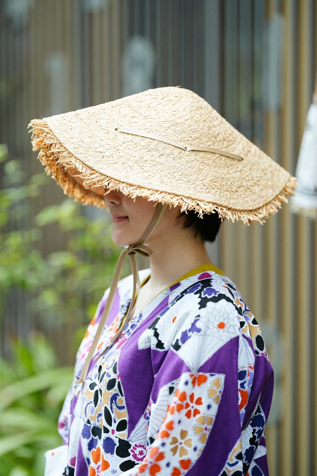 尾張折編笠(おわりおりあみがさ)/素色(しろいろ)