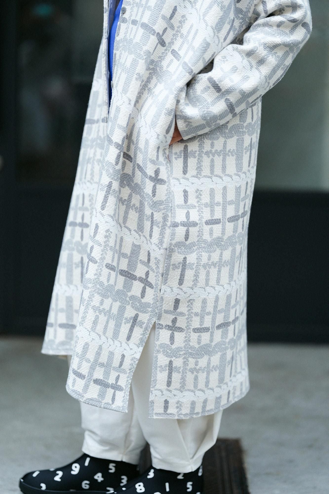 Leichter Mantel aus Baumwollleinen mit Rautenmuster/Komai