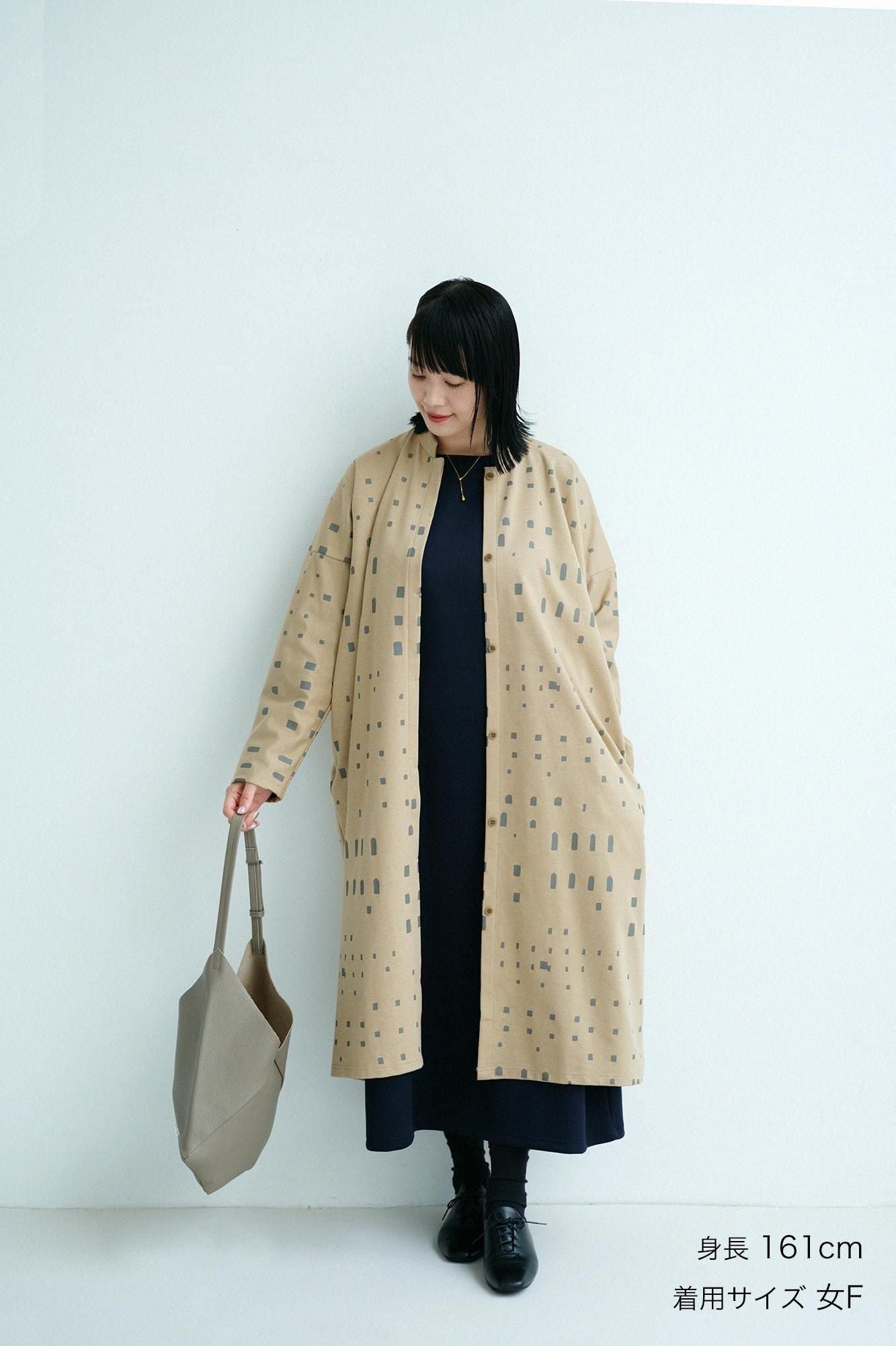 인레이 저지 스탠드칼라라이트 코트/창문 금발의