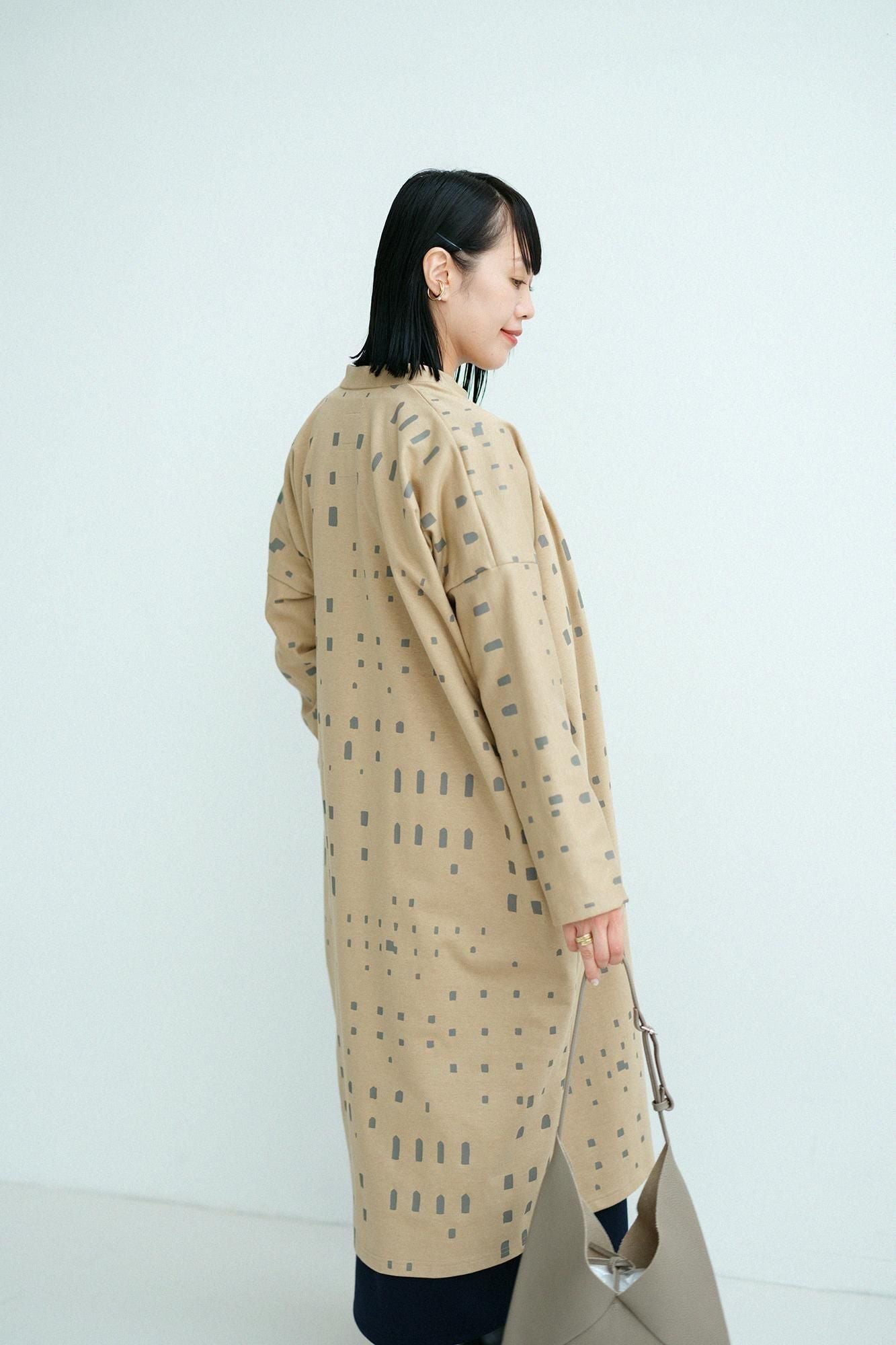 인레이 저지 스탠드칼라라이트 코트/창문 금발의