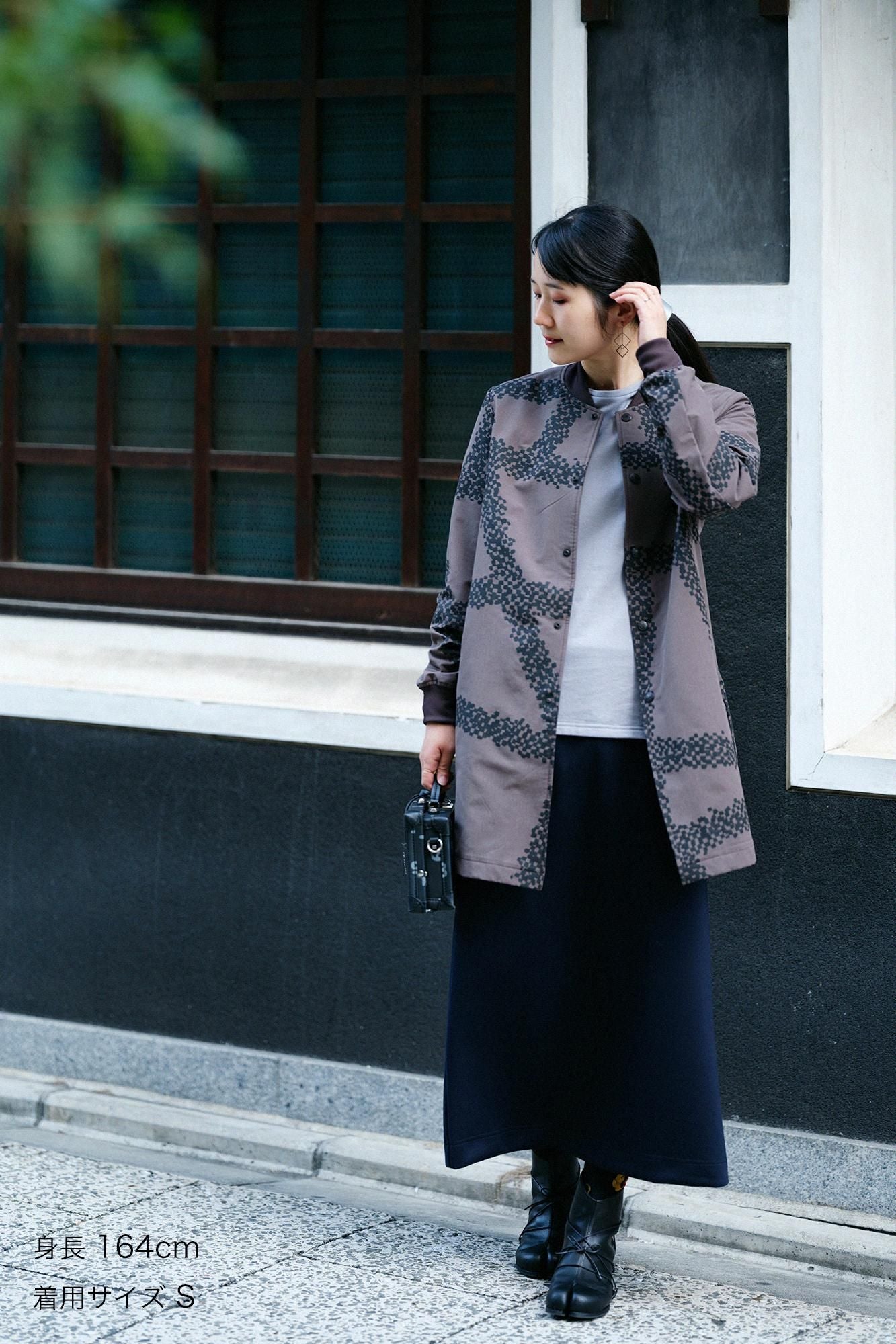 Stretch Peach Skin Fabric Blouson/Tied-up Soot bamboo color