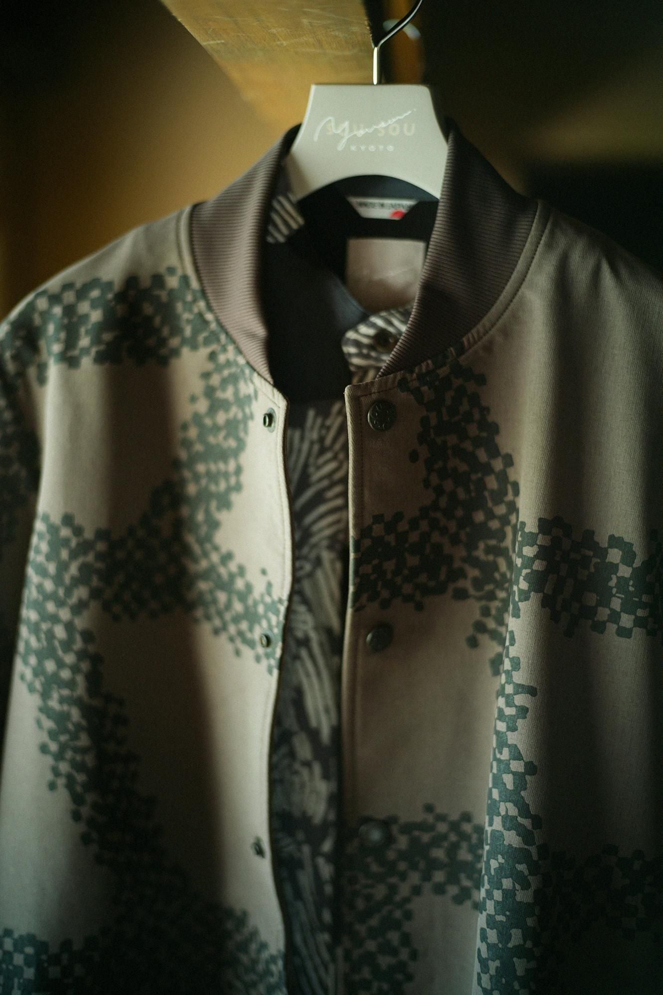 Stretch Peach Skin Fabric Blouson/Tied-up Soot bamboo color