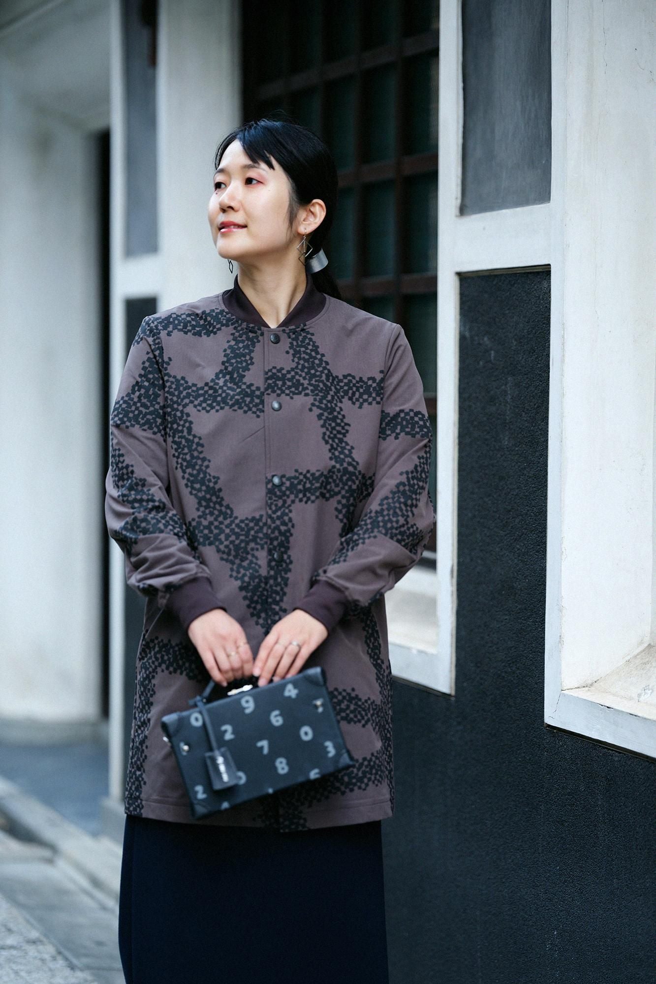 Stretch Peach Skin Fabric Blouson/Tied-up Soot bamboo color