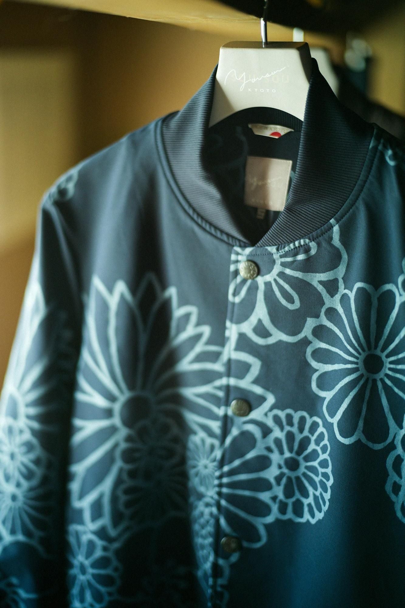 弹力桃皮绒夹克/Kinrandonsu Tomekon