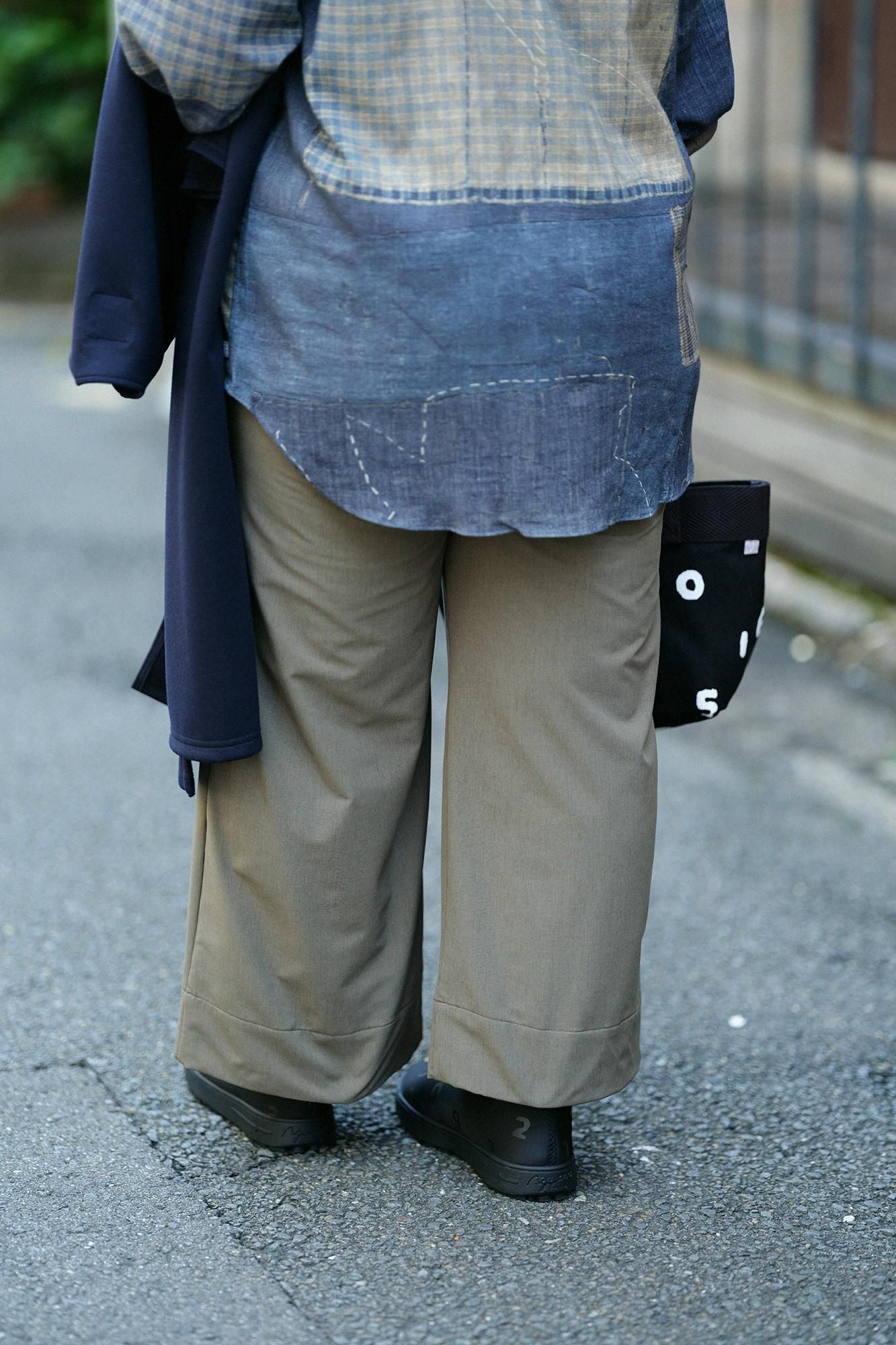 彈性 蜜桃絨 闊腿褲/橄欖綠